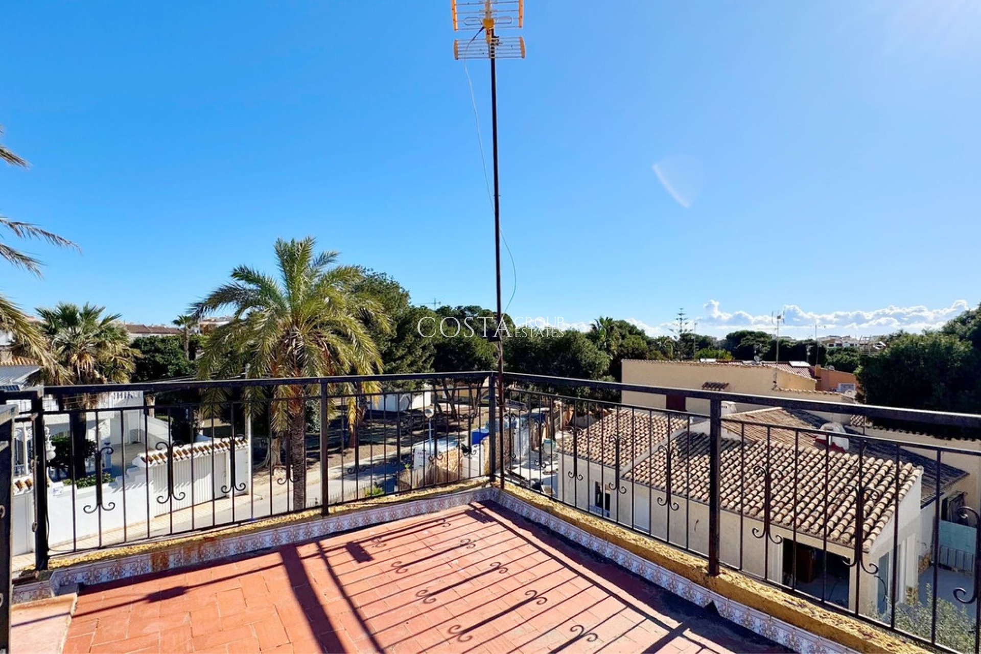 Wiederverkauf - House -
Orihuela - Punta Prima
