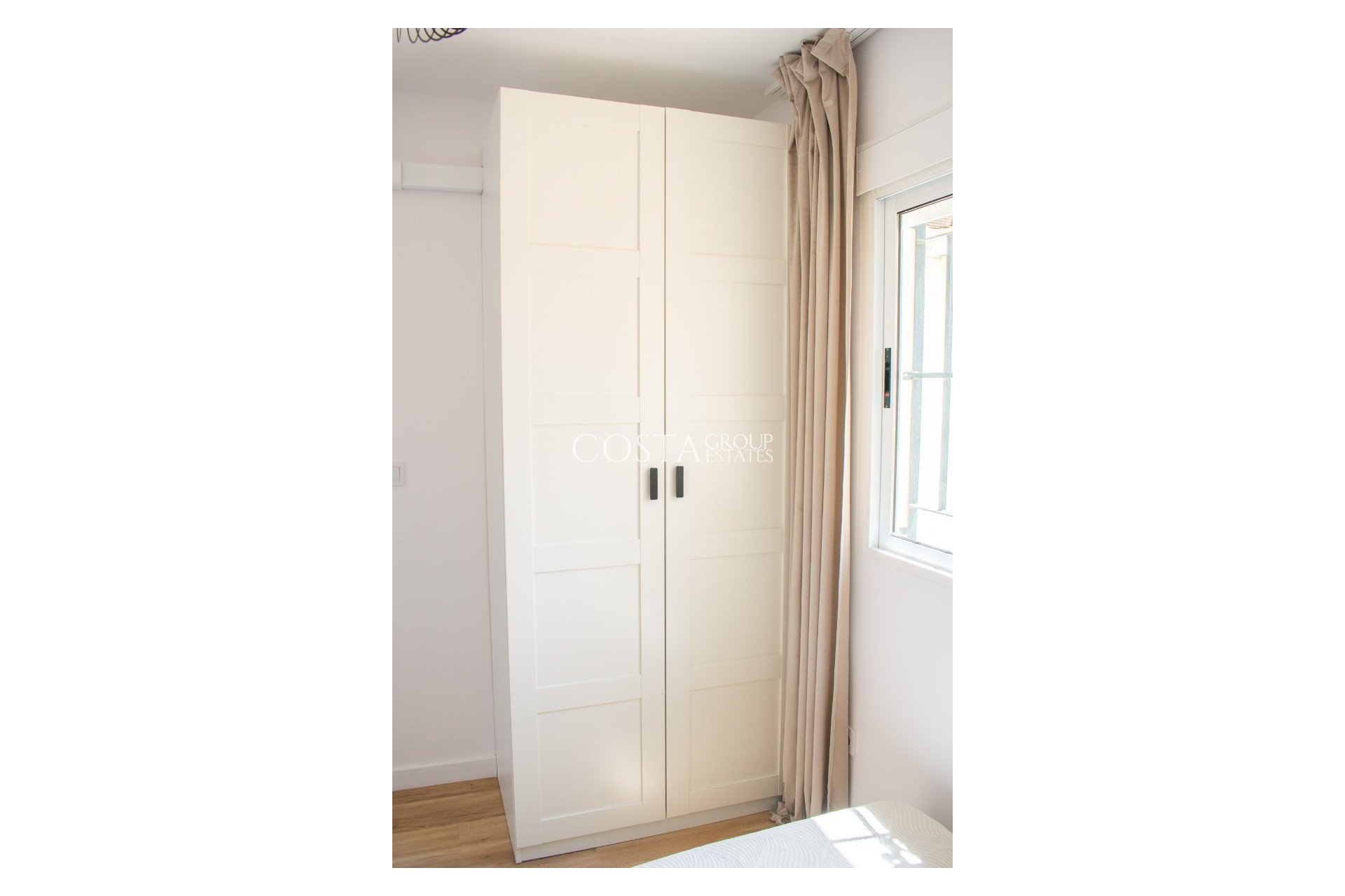 Wiederverkauf - House -
Orihuela - Punta Prima