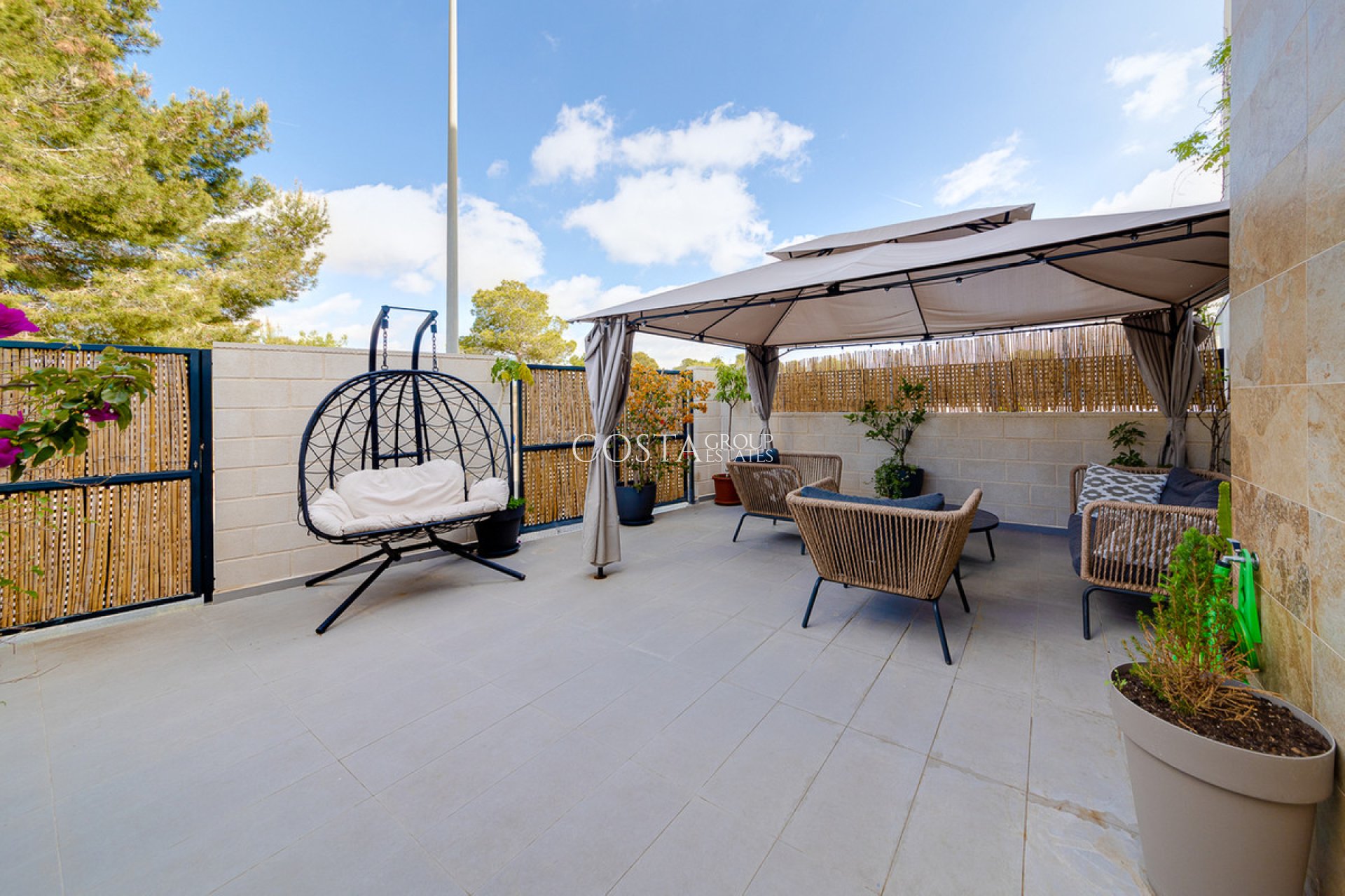 Wiederverkauf - House -
Orihuela - Villamartin