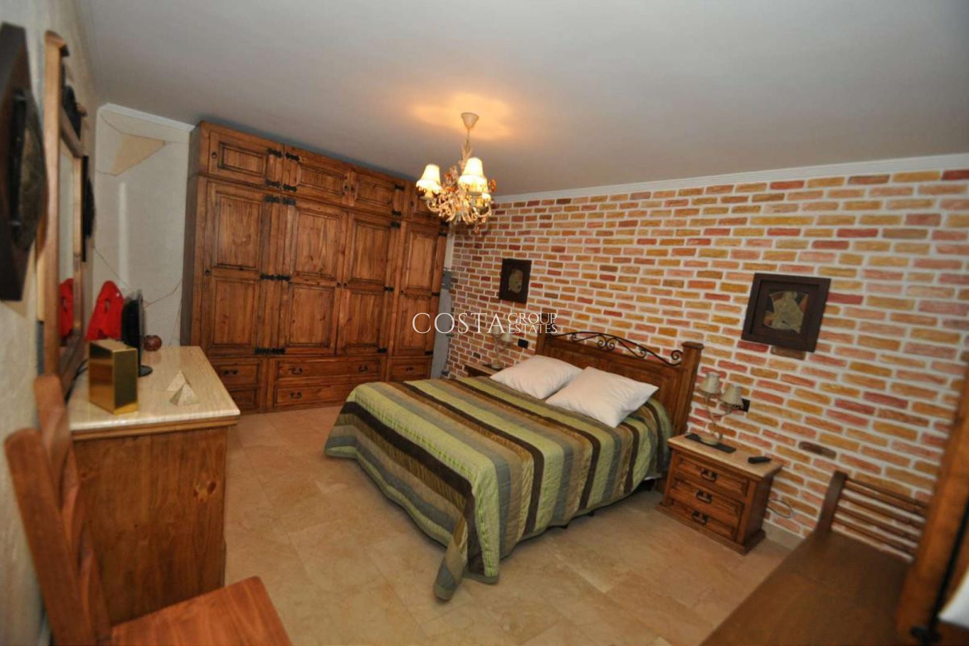 Wiederverkauf - House -
Pinoso - Pinoso Centro