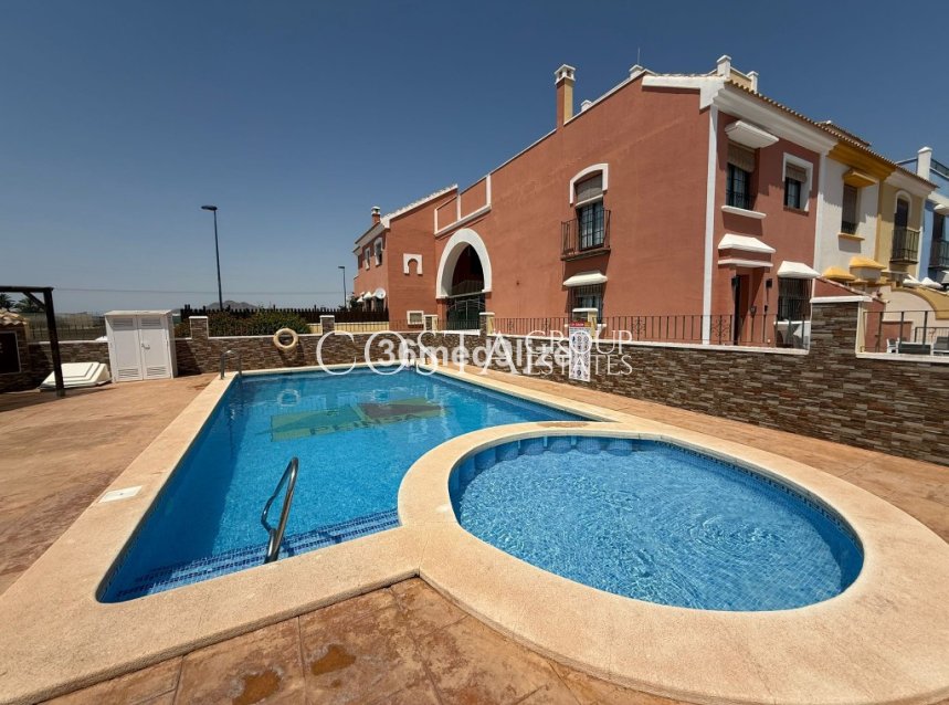 Wiederverkauf - House -
San Javier - Roda