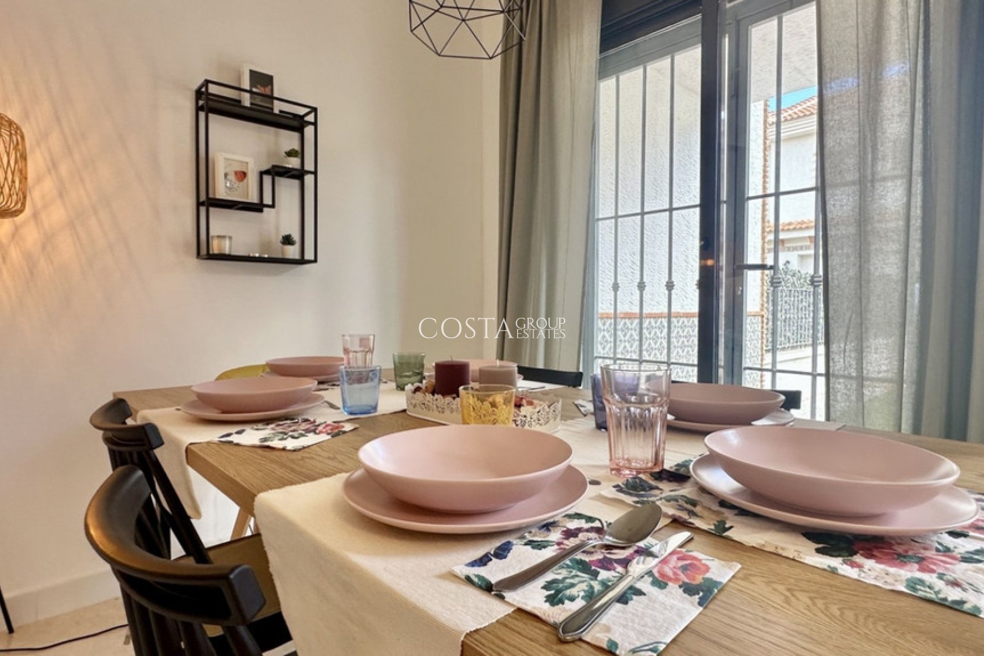 Wiederverkauf - House -
San Miguel de Salinas - San Miguel de Salinas Centro