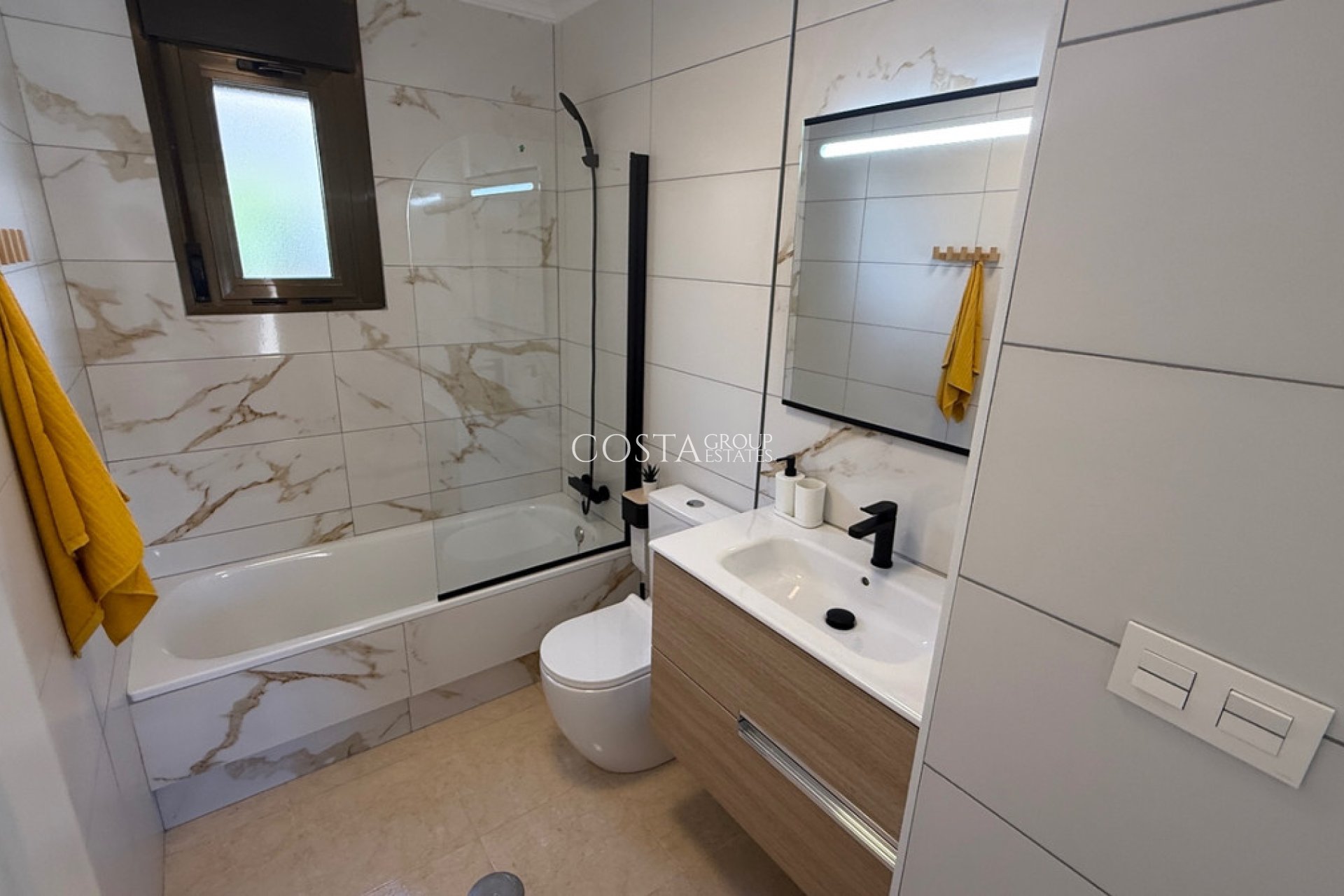 Wiederverkauf - House -
San Miguel de Salinas - San Miguel de Salinas Centro