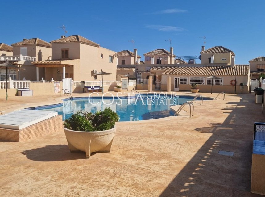 Wiederverkauf - House -
Torrevieja - Los Altos