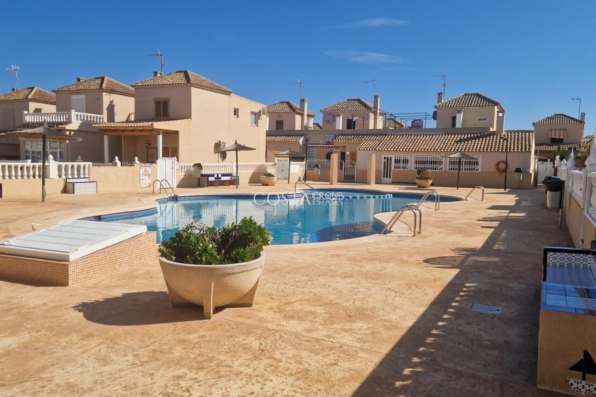 Wiederverkauf - House -
Torrevieja - Los Altos