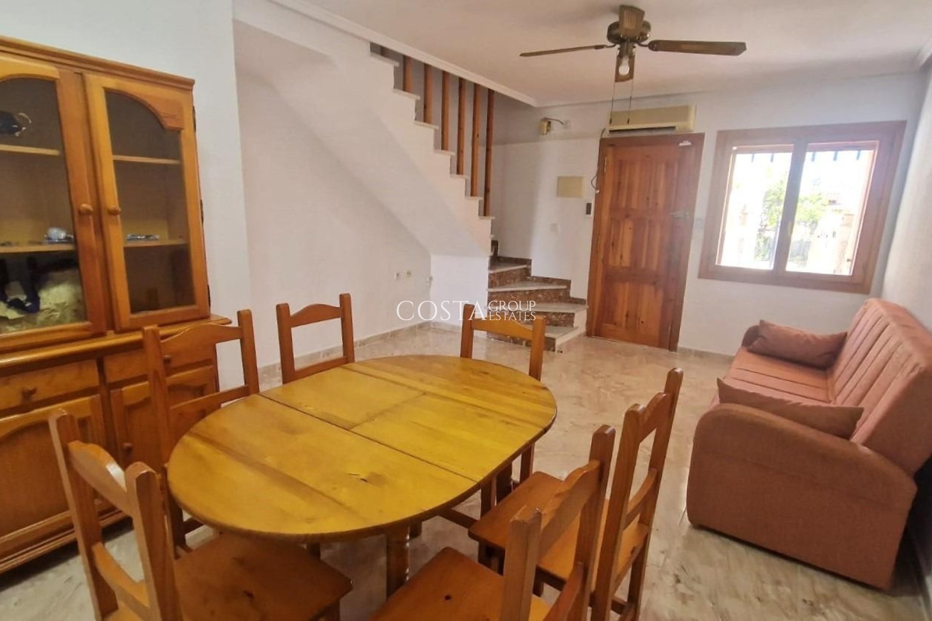Wiederverkauf - House -
Torrevieja - Los Altos