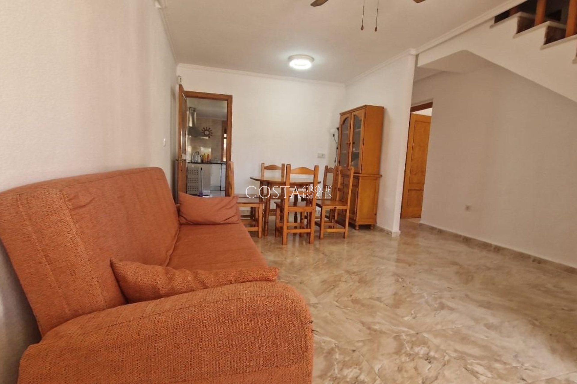 Wiederverkauf - House -
Torrevieja - Los Altos
