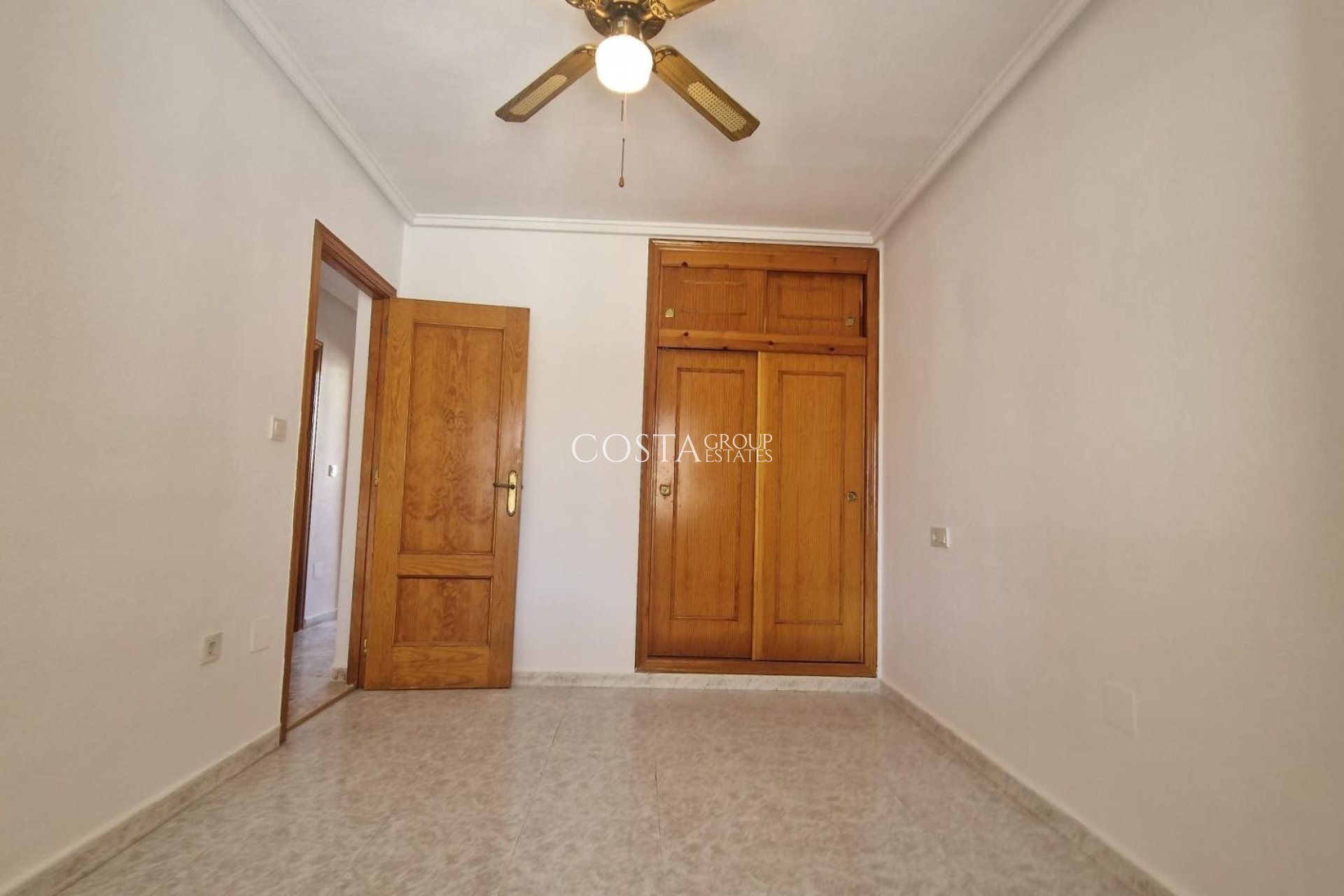 Wiederverkauf - House -
Torrevieja - Los Altos