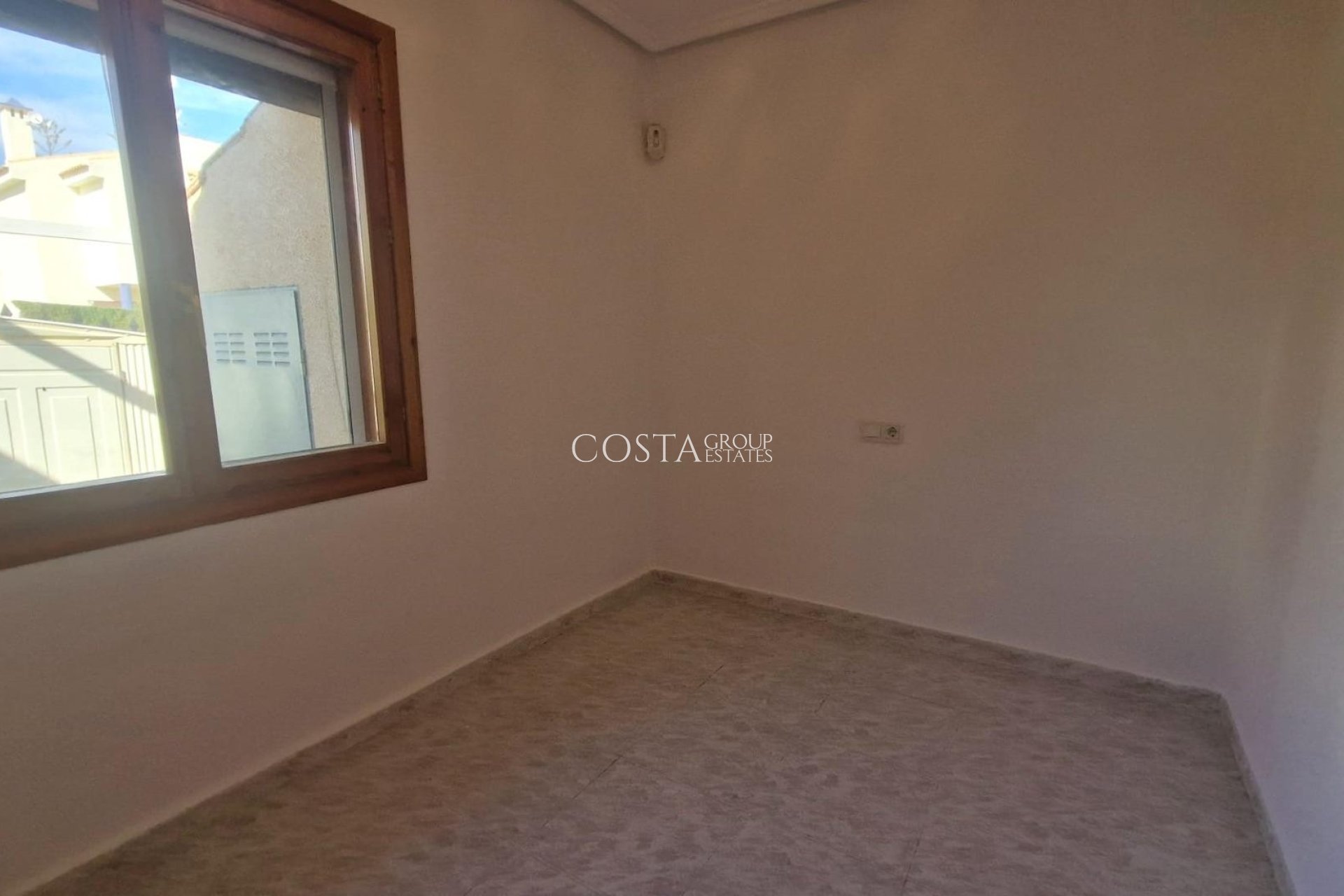 Wiederverkauf - House -
Torrevieja - Los Altos