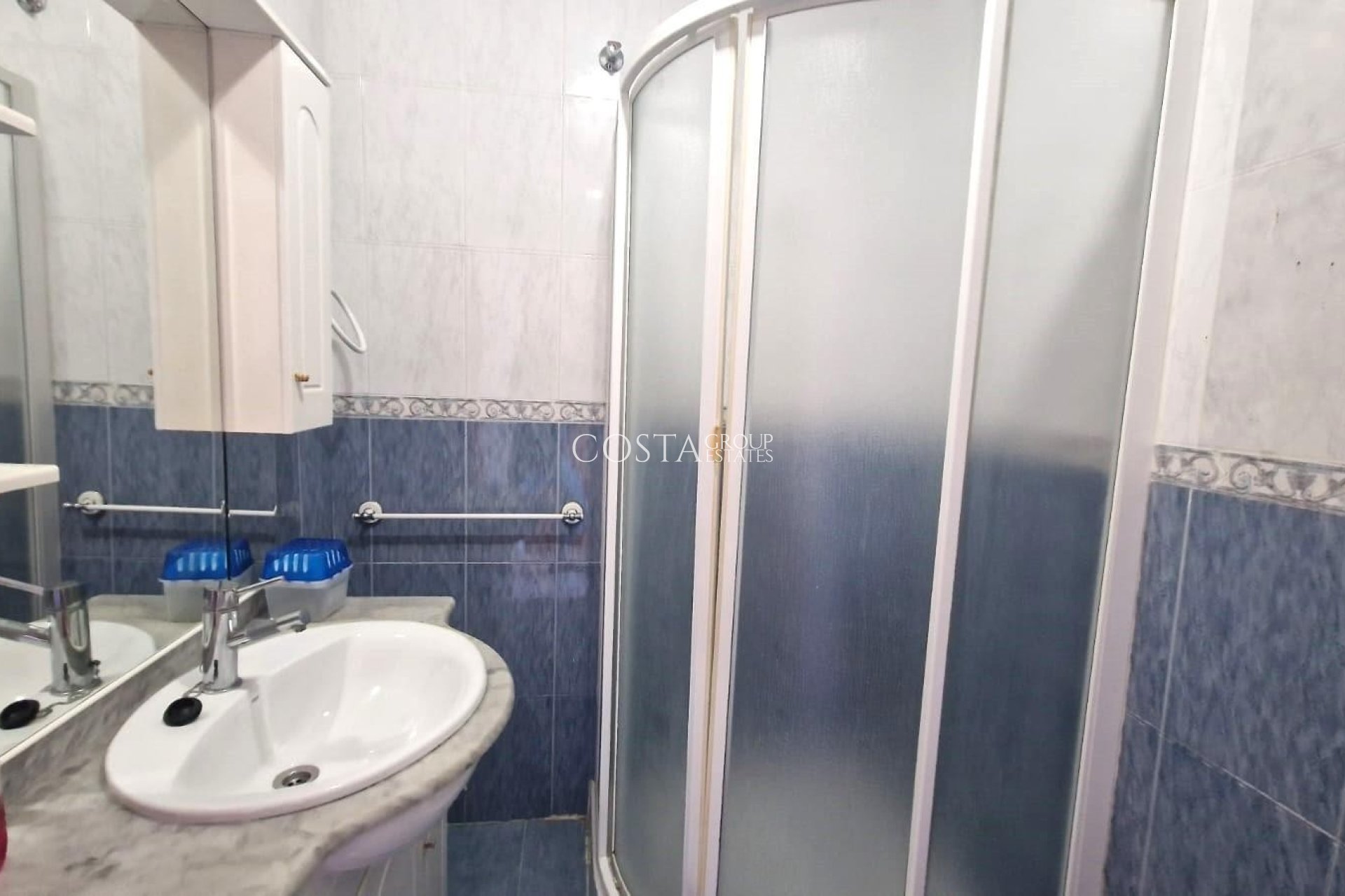 Wiederverkauf - House -
Torrevieja - Los Altos