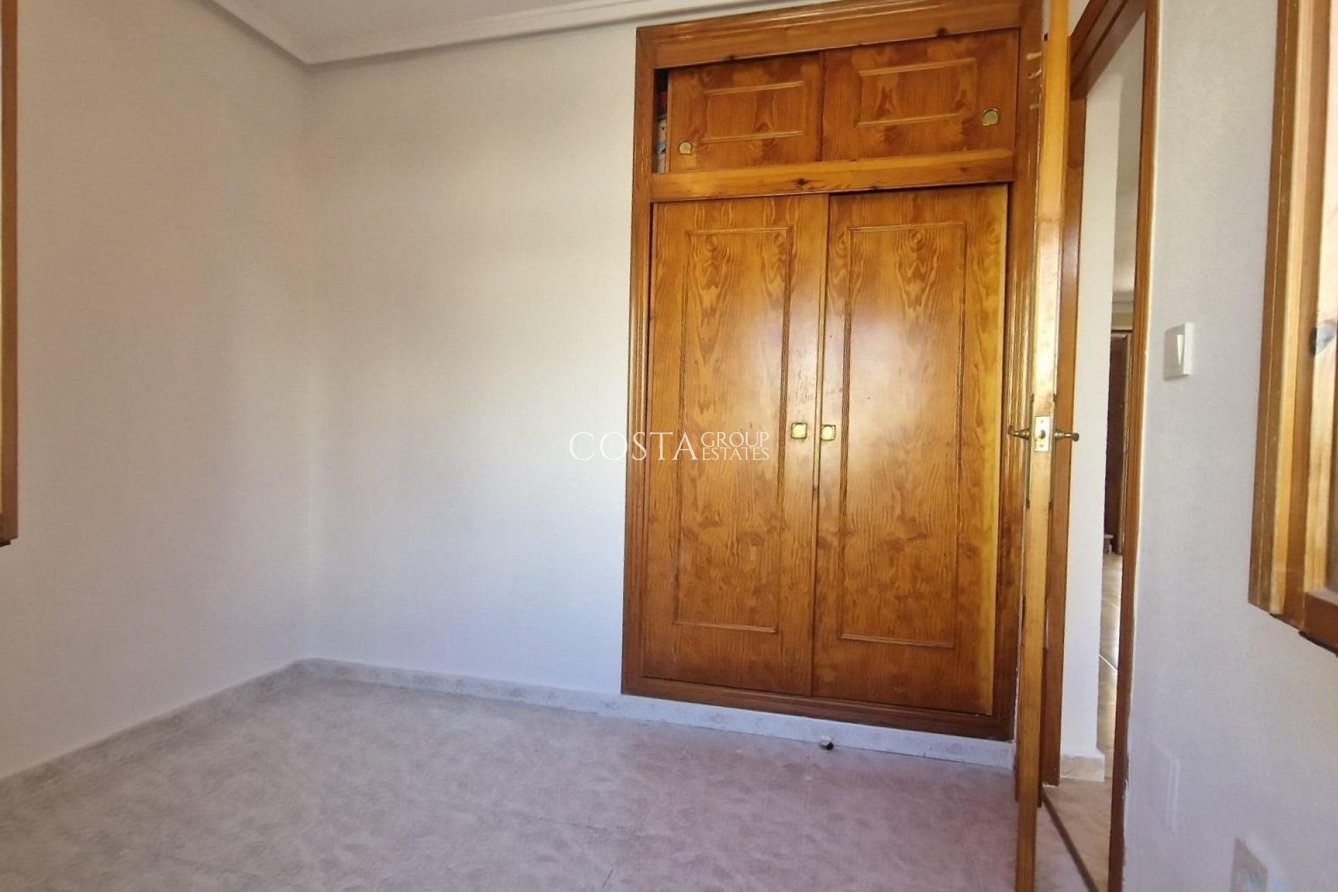 Wiederverkauf - House -
Torrevieja - Los Altos