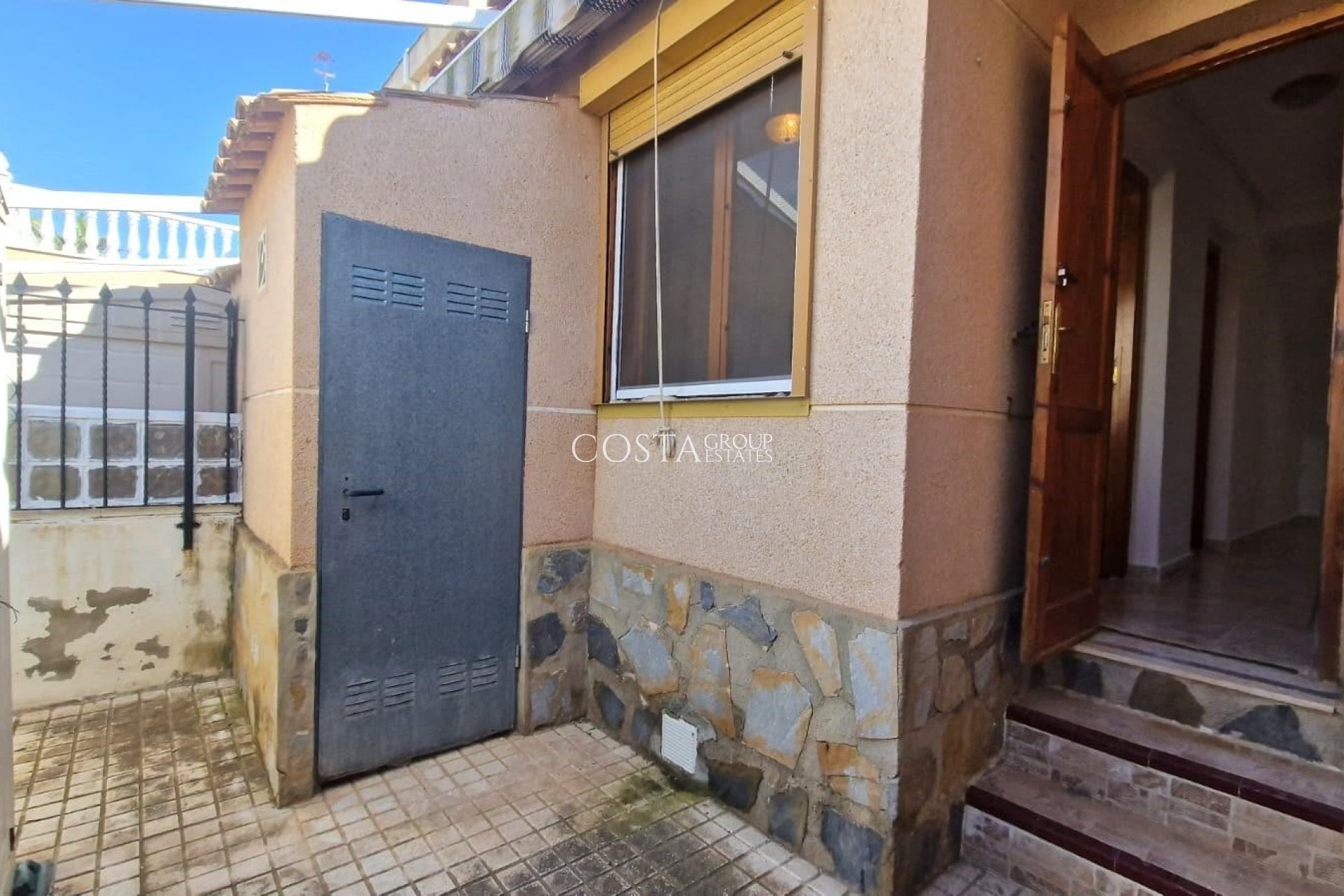 Wiederverkauf - House -
Torrevieja - Los Altos