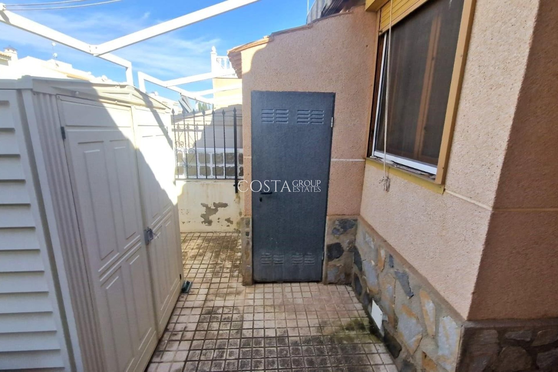 Wiederverkauf - House -
Torrevieja - Los Altos