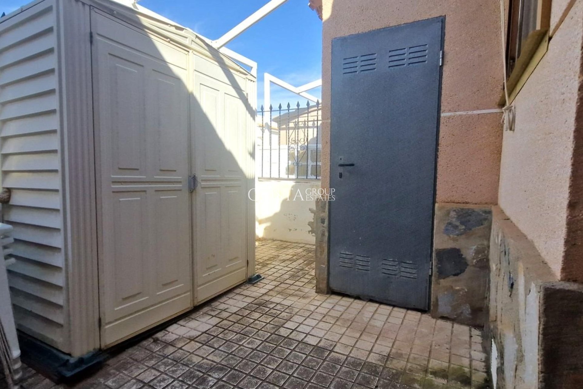 Wiederverkauf - House -
Torrevieja - Los Altos