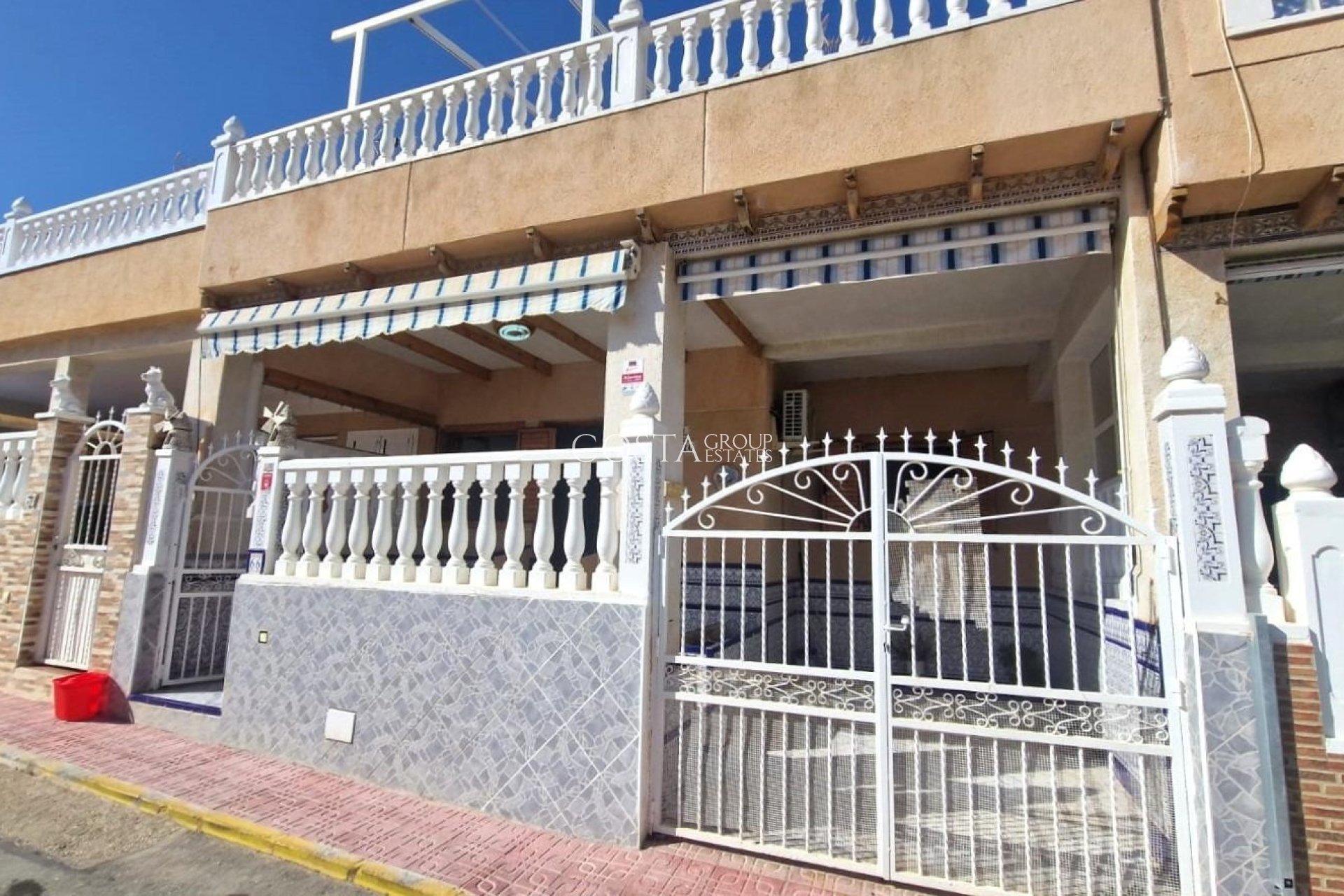 Wiederverkauf - House -
Torrevieja - Los Altos