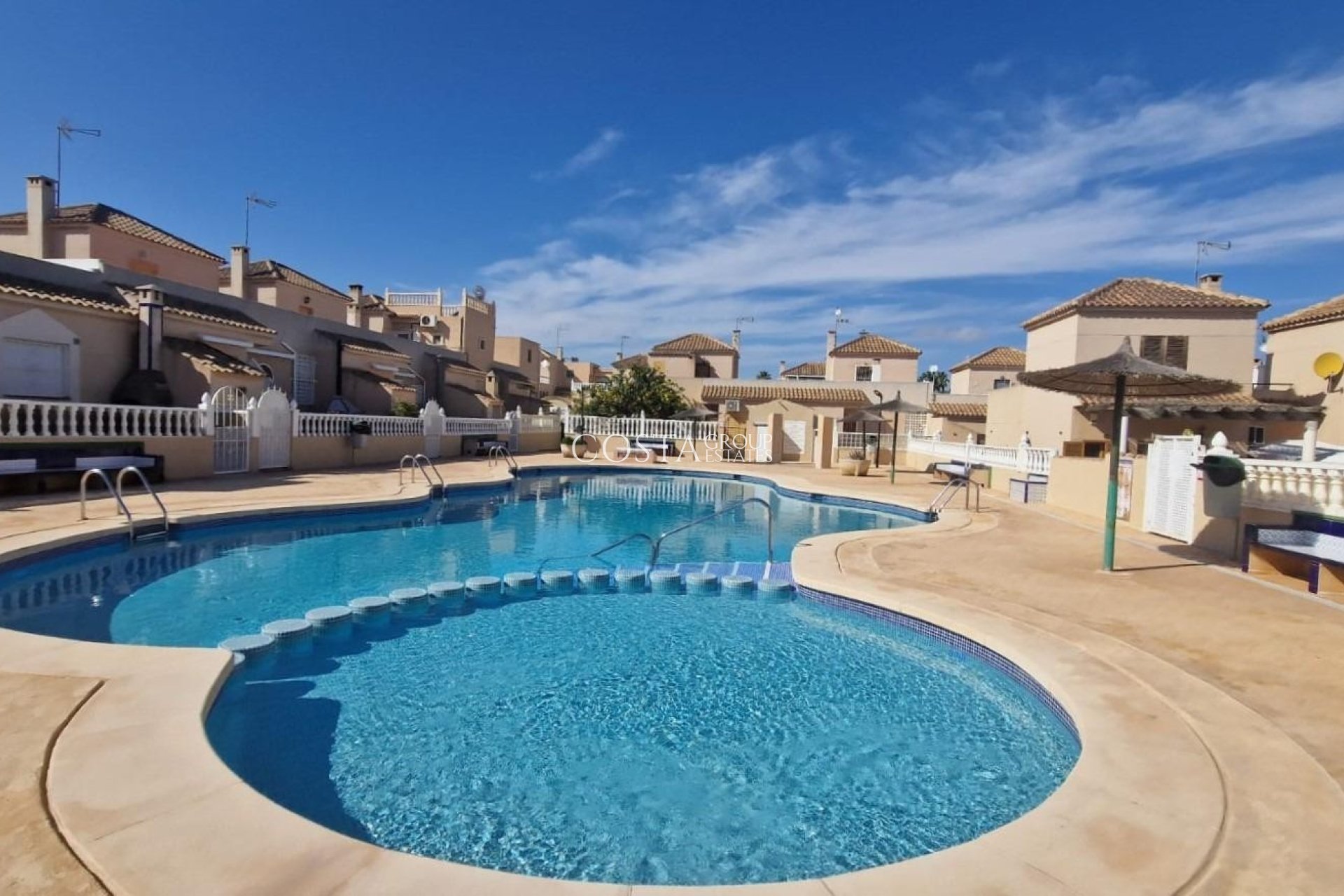 Wiederverkauf - House -
Torrevieja - Los Altos