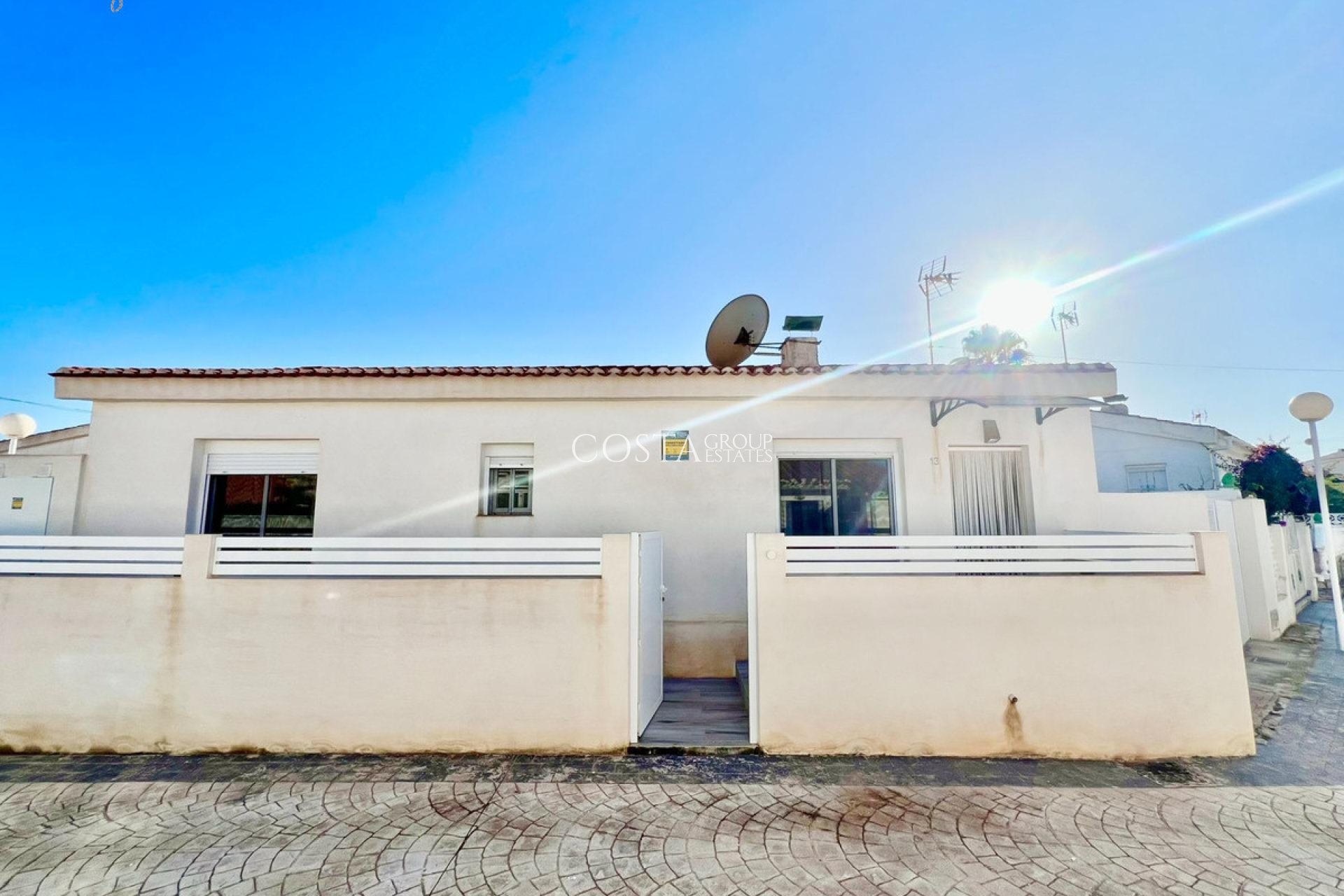 Wiederverkauf - House -
Torrevieja - Torrevieja Centro