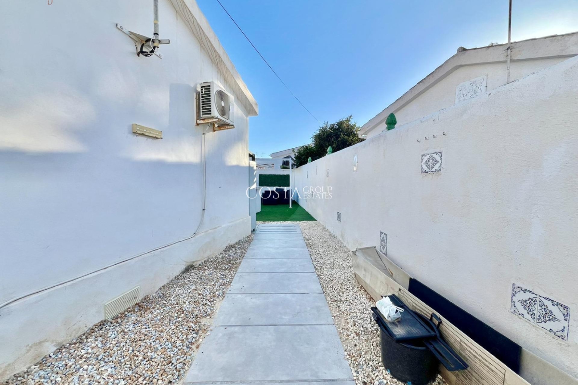 Wiederverkauf - House -
Torrevieja - Torrevieja Centro