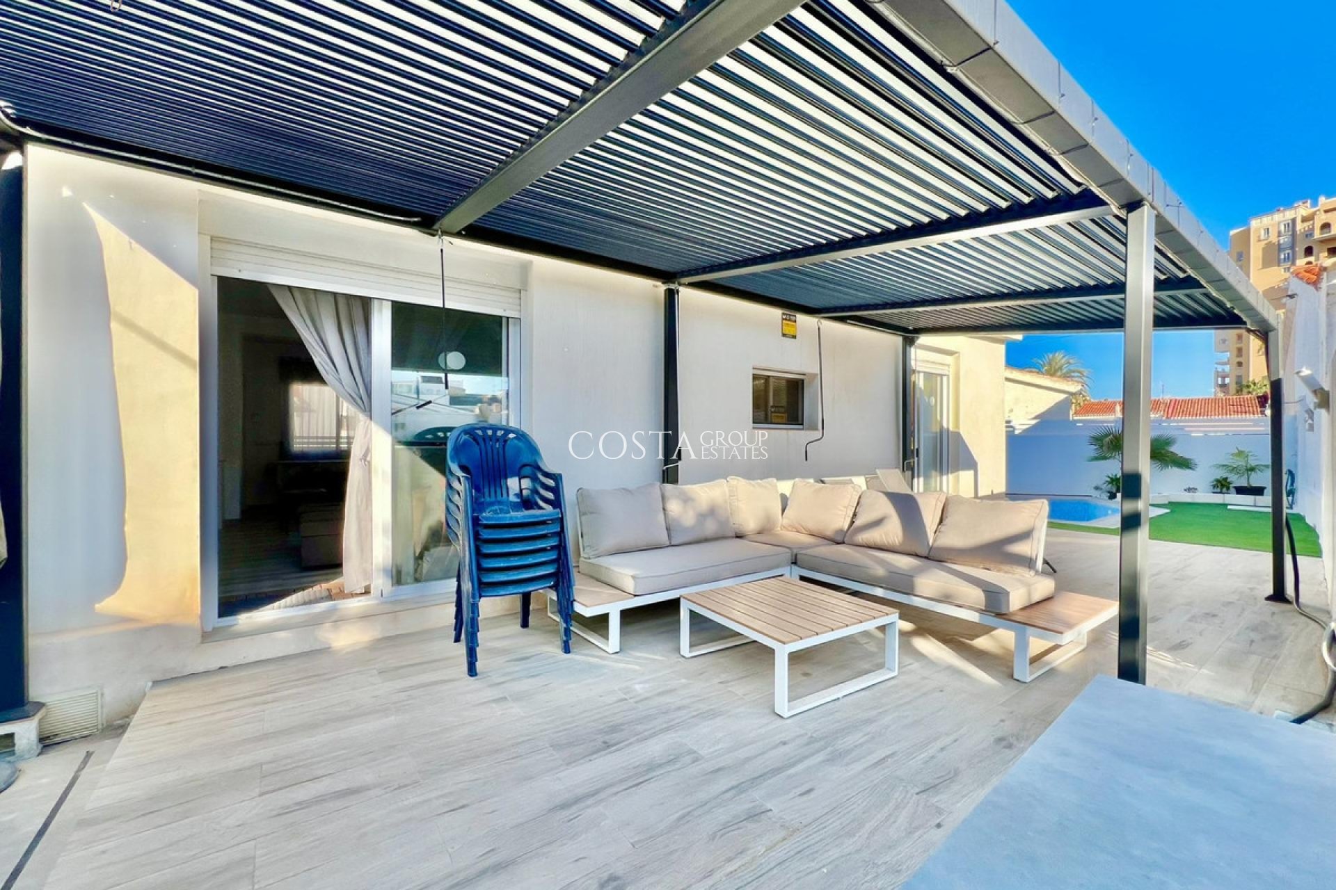 Wiederverkauf - House -
Torrevieja - Torrevieja Centro