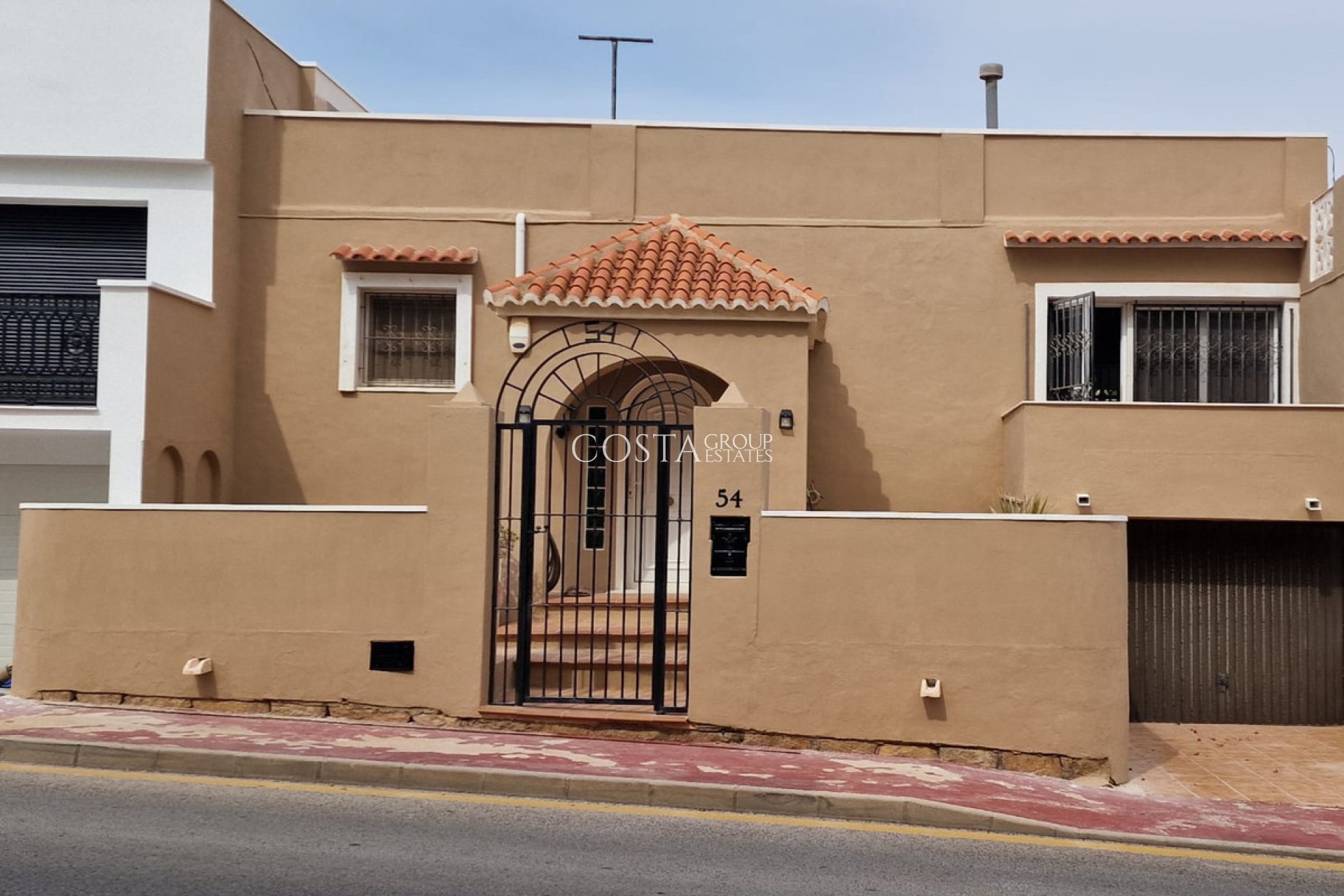 Wiederverkauf - House -
Torrevieja - Torrevieja Centro