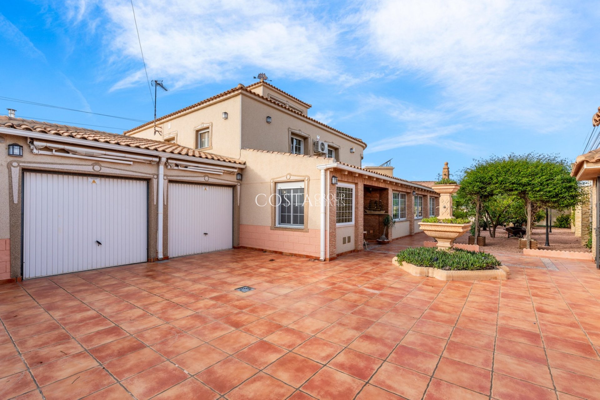 Wiederverkauf - House -
Torrevieja - Torrevieja Centro