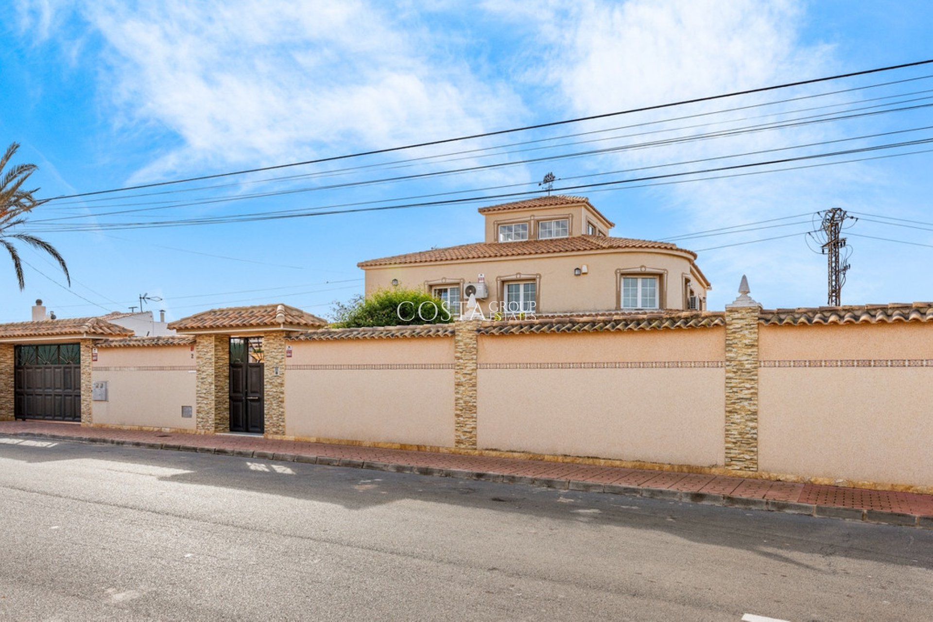 Wiederverkauf - House -
Torrevieja - Torrevieja Centro