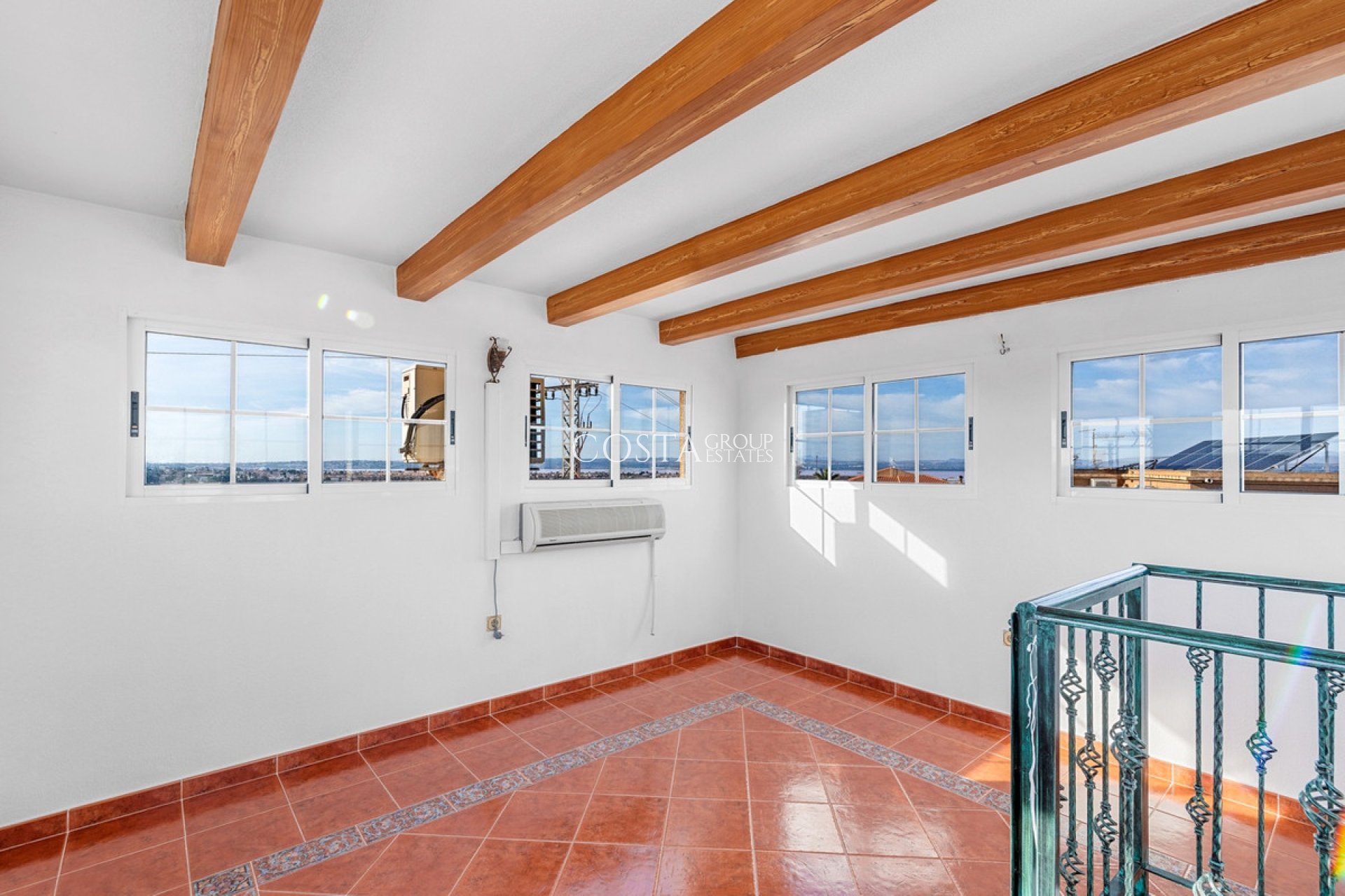 Wiederverkauf - House -
Torrevieja - Torrevieja Centro