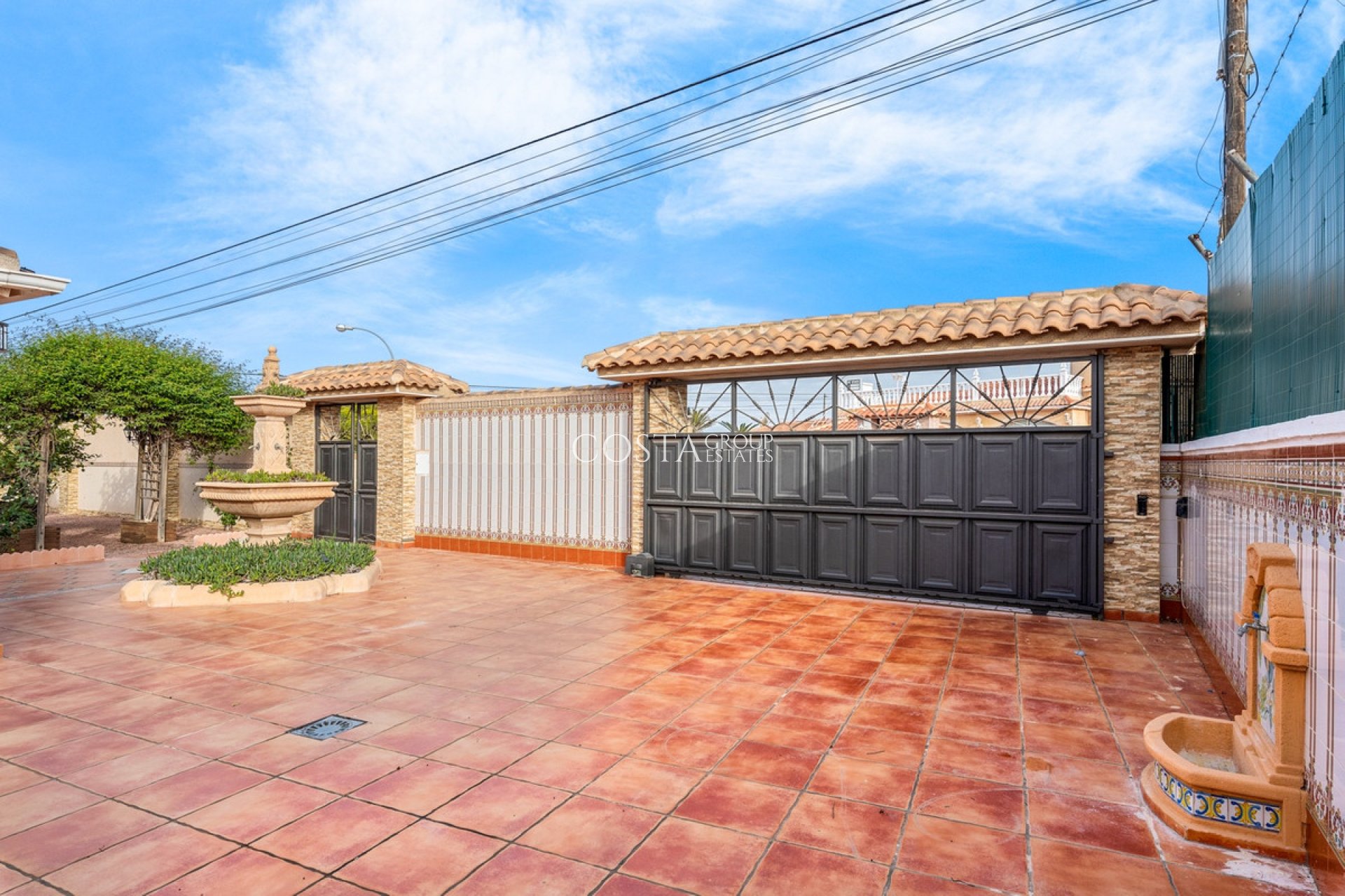 Wiederverkauf - House -
Torrevieja - Torrevieja Centro