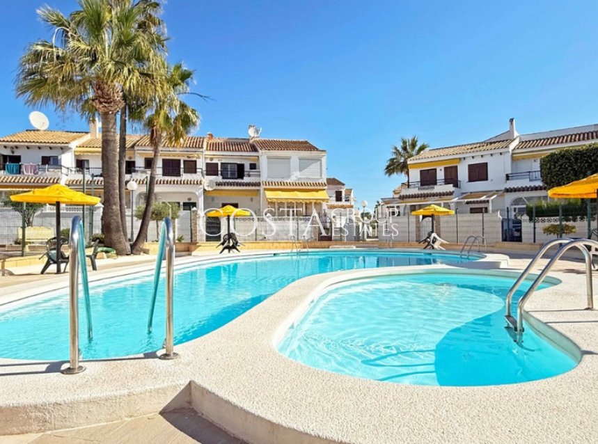 Wiederverkauf - House -
Torrevieja - Torrevieja Centro