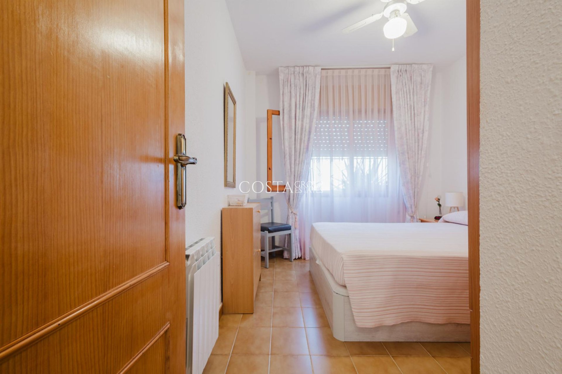 Wiederverkauf - House -
Torrevieja - Torrevieja Centro