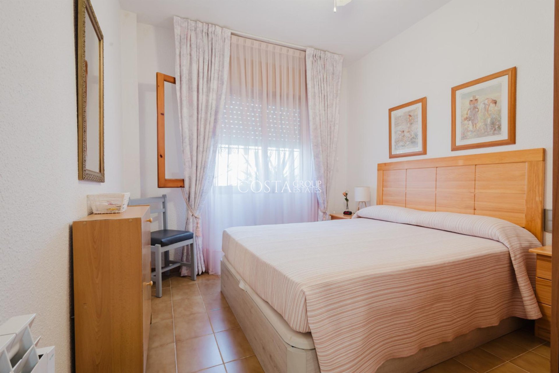 Wiederverkauf - House -
Torrevieja - Torrevieja Centro