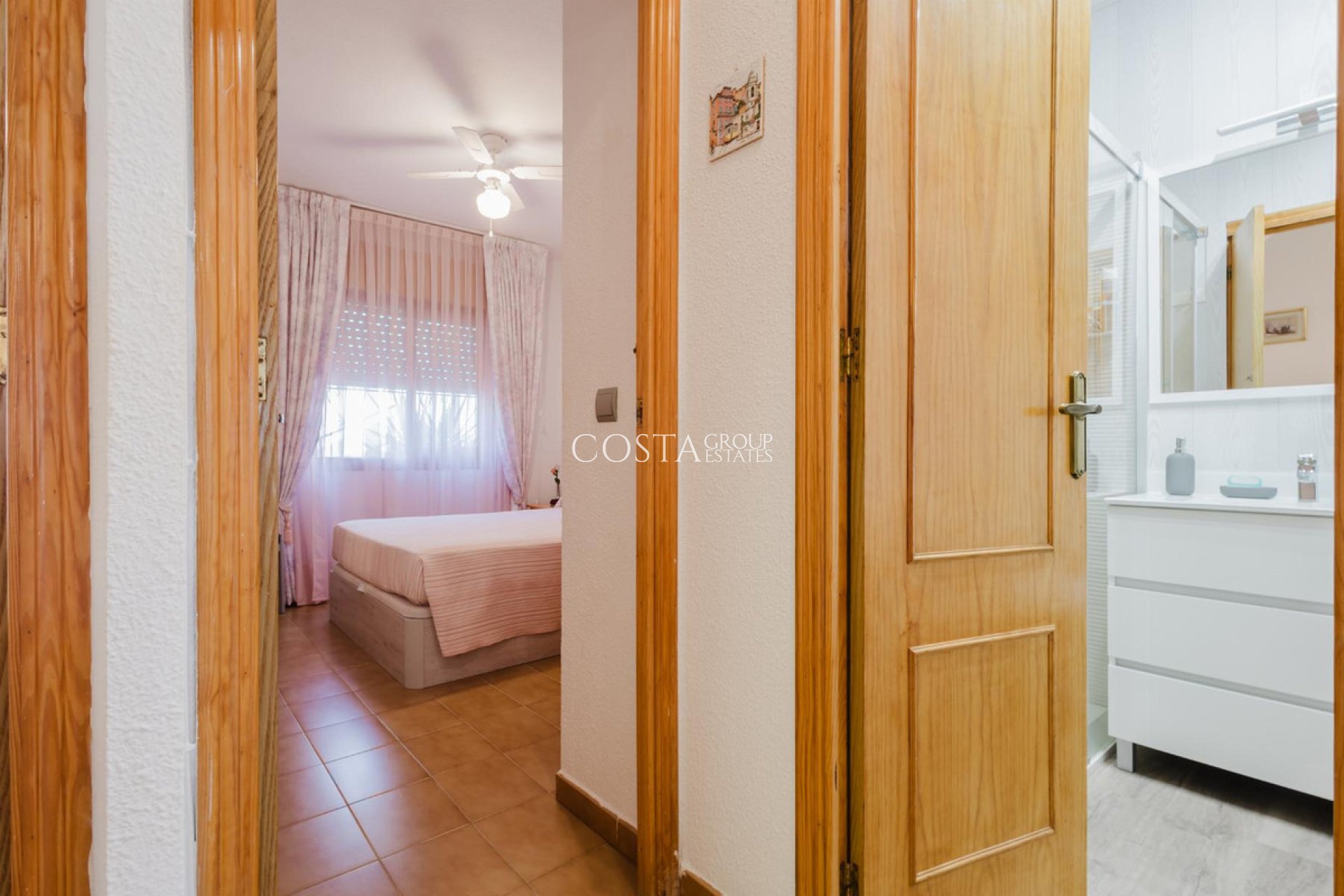 Wiederverkauf - House -
Torrevieja - Torrevieja Centro