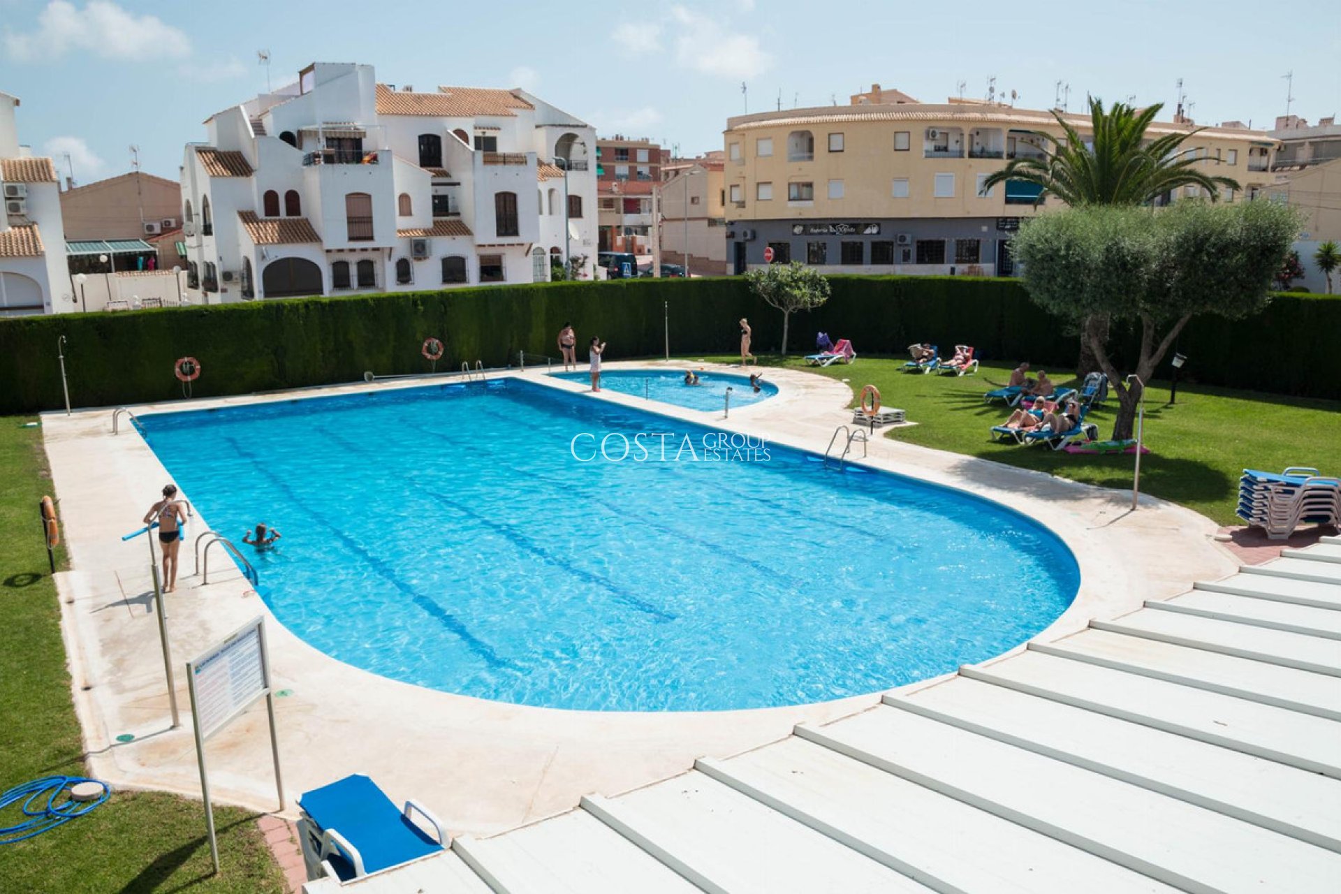 Wiederverkauf - House -
Torrevieja - Torrevieja Centro