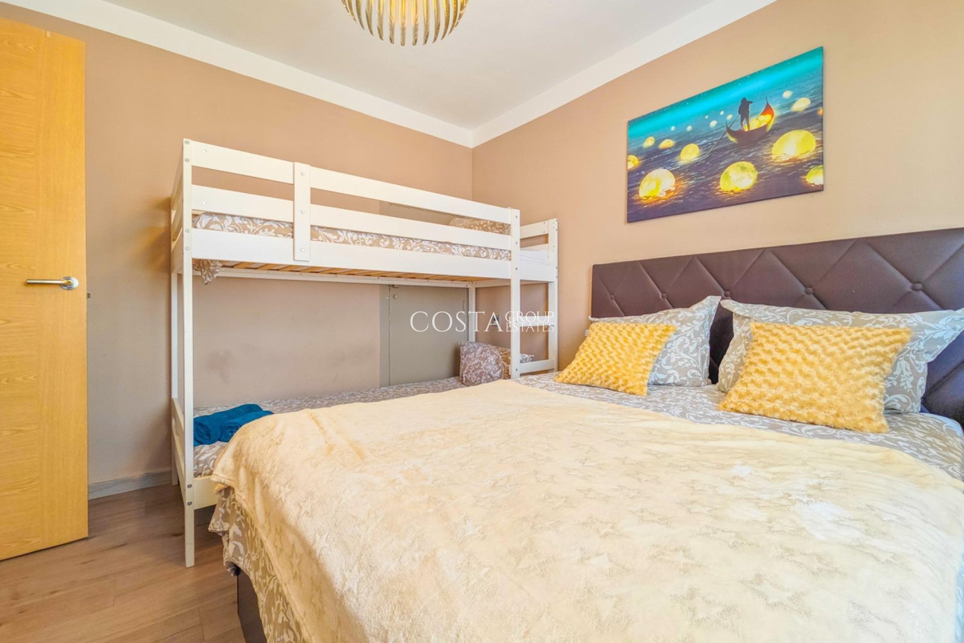 Wiederverkauf - House -
Torrevieja - Torrevieja Centro