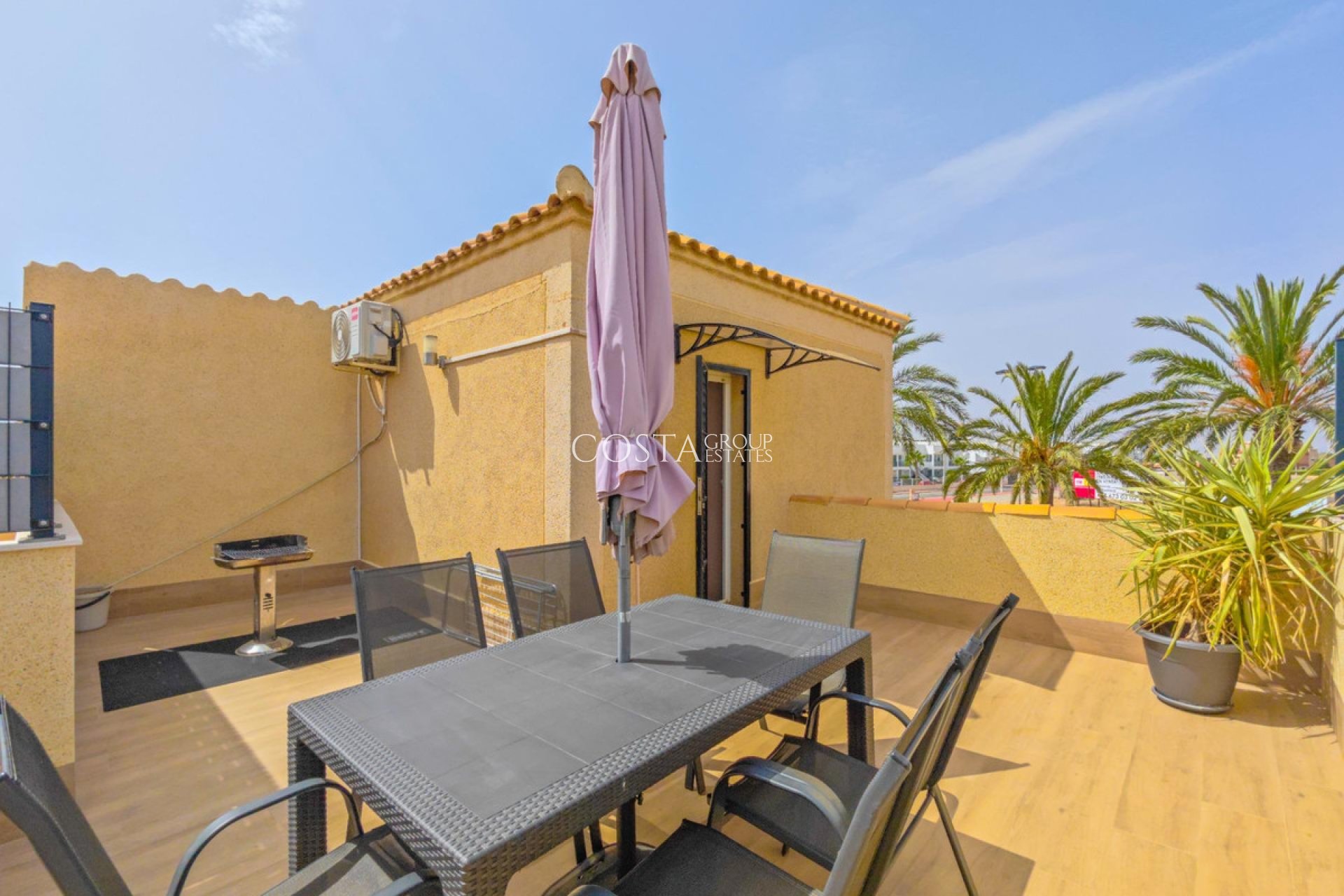 Wiederverkauf - House -
Torrevieja - Torrevieja Centro