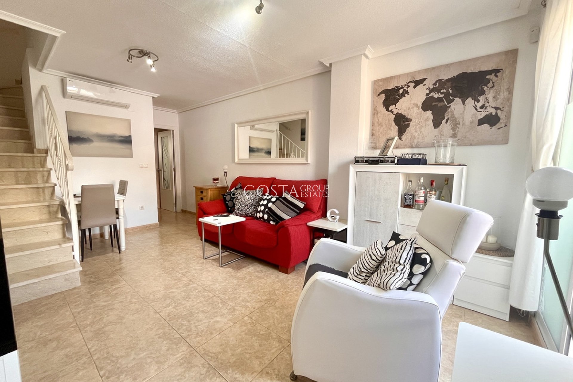 Wiederverkauf - House -
Torrevieja - Torrevieja Centro