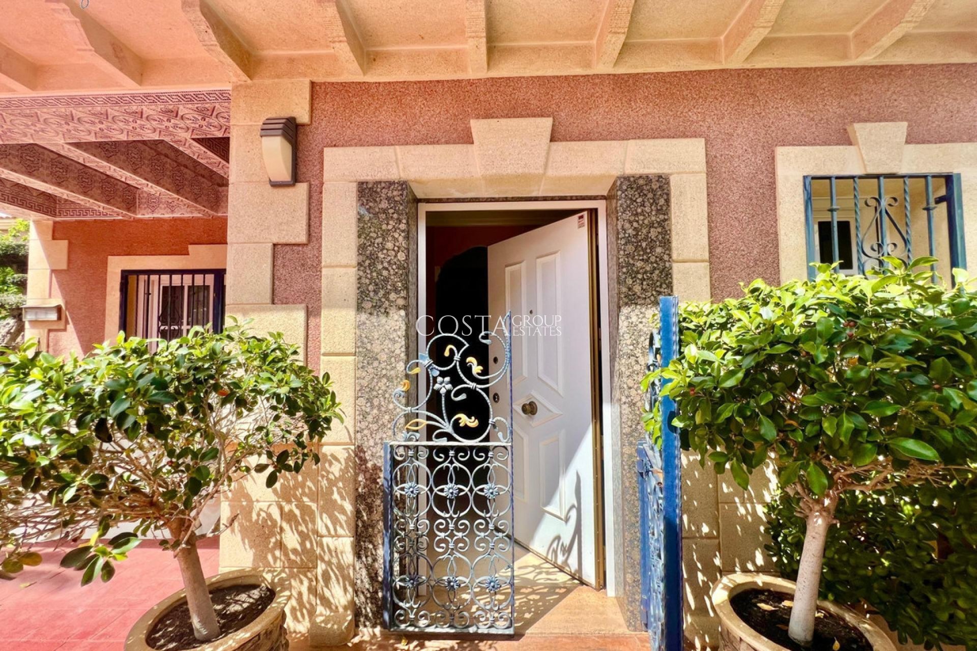 Wiederverkauf - House -
Torrevieja - Torrevieja Centro