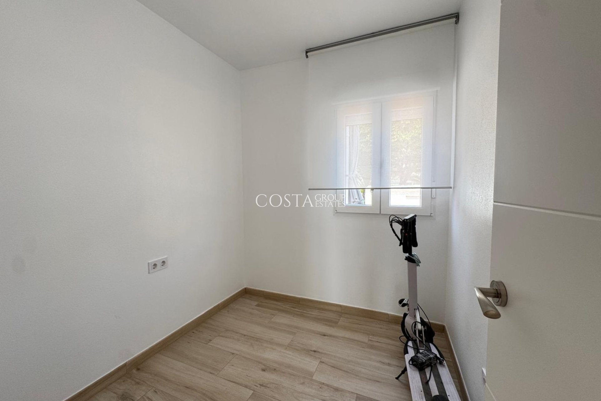 Wiederverkauf - House -
Torrevieja - Torrevieja Centro