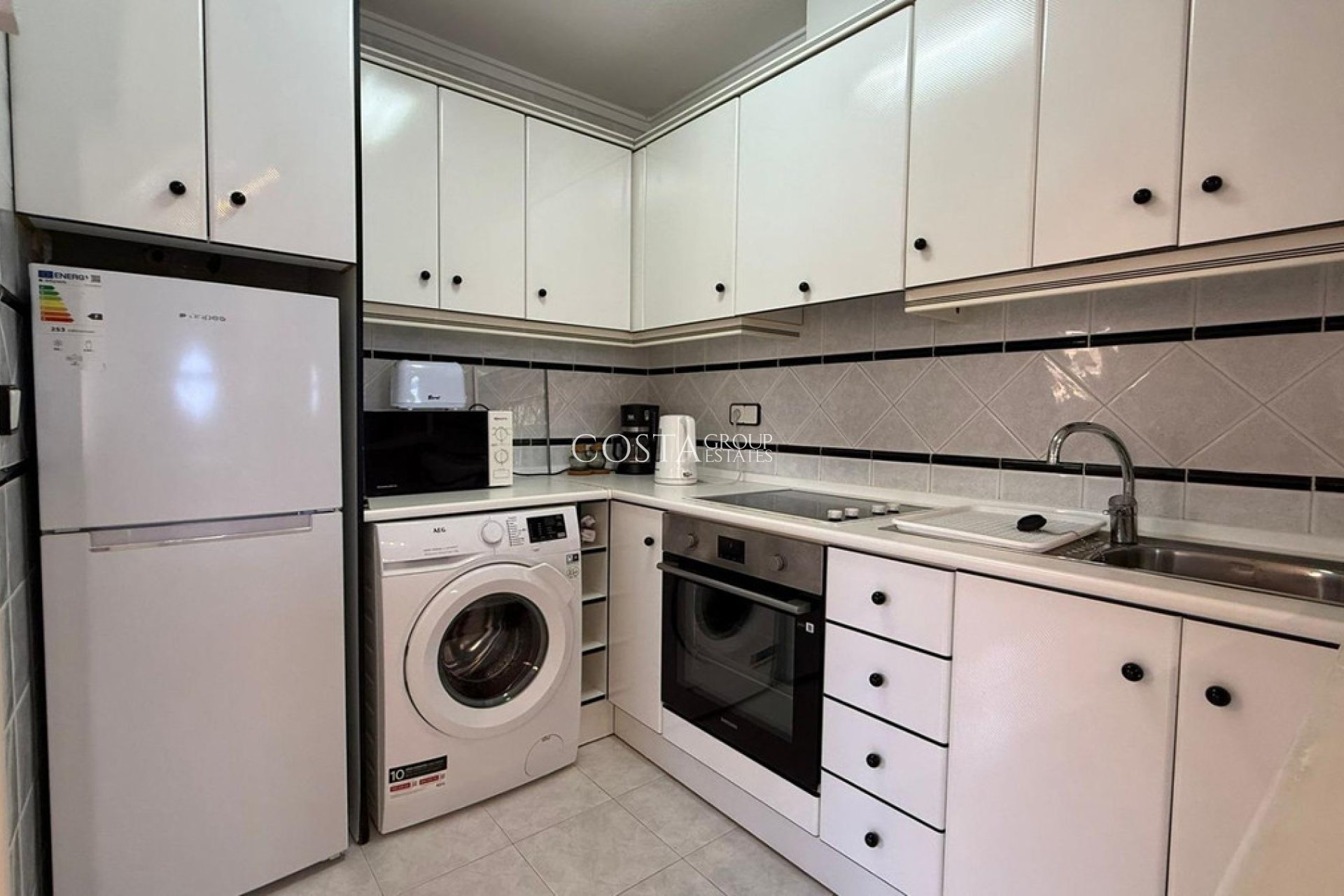 Wiederverkauf - House -
Torrevieja - Torrevieja Centro