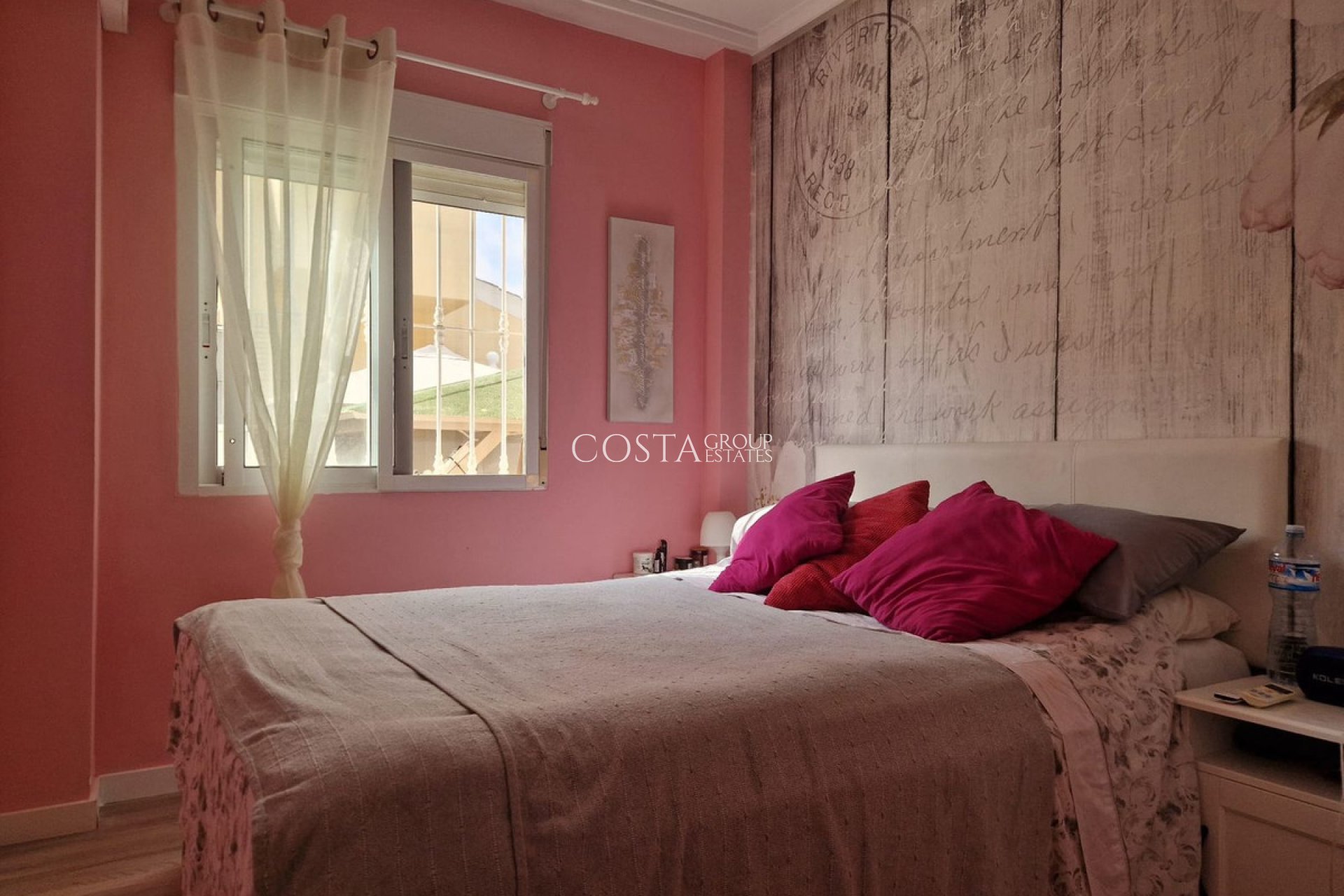 Wiederverkauf - House -
Torrevieja - Torrevieja Centro