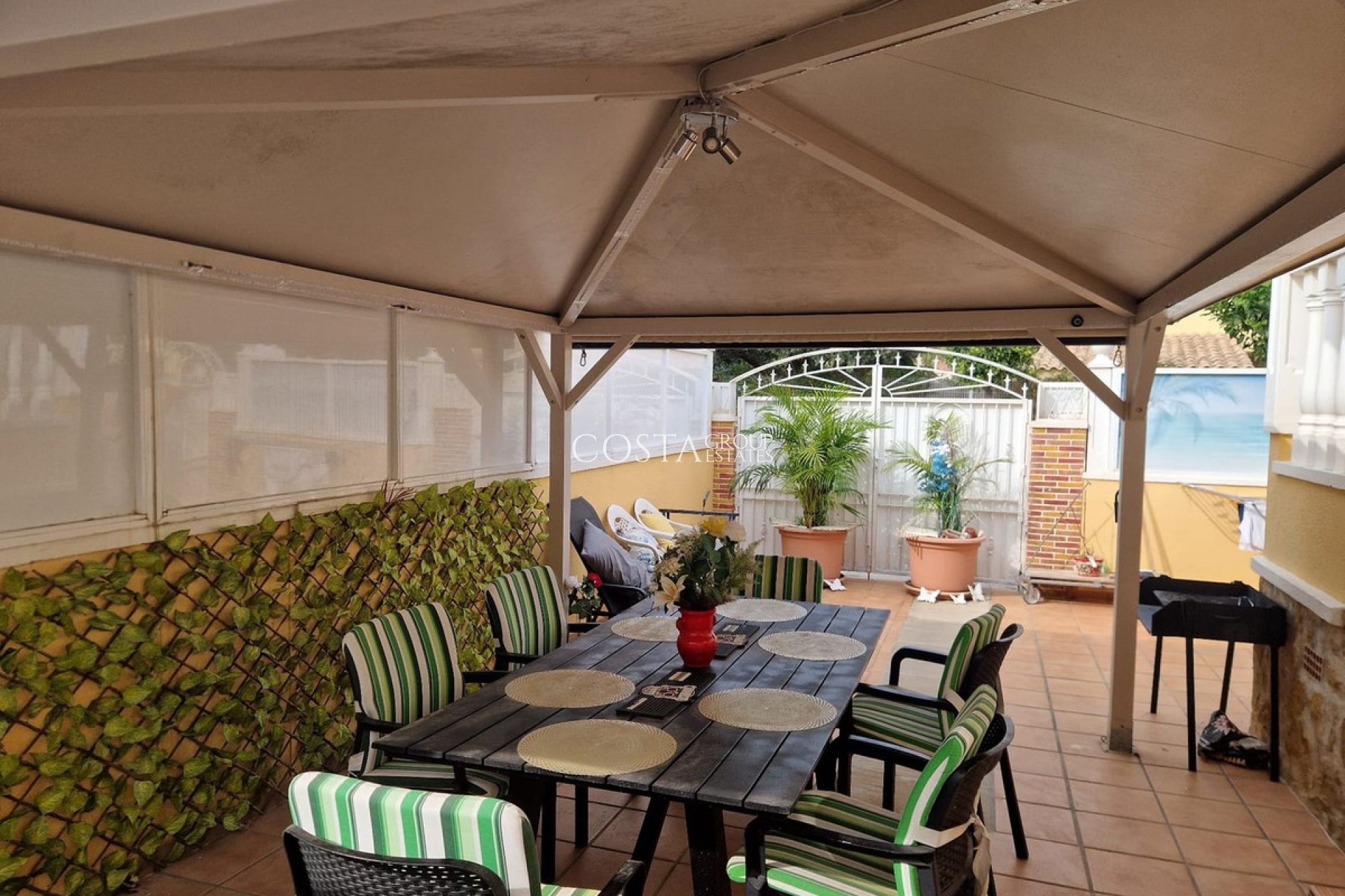 Wiederverkauf - House -
Torrevieja - Torrevieja Centro