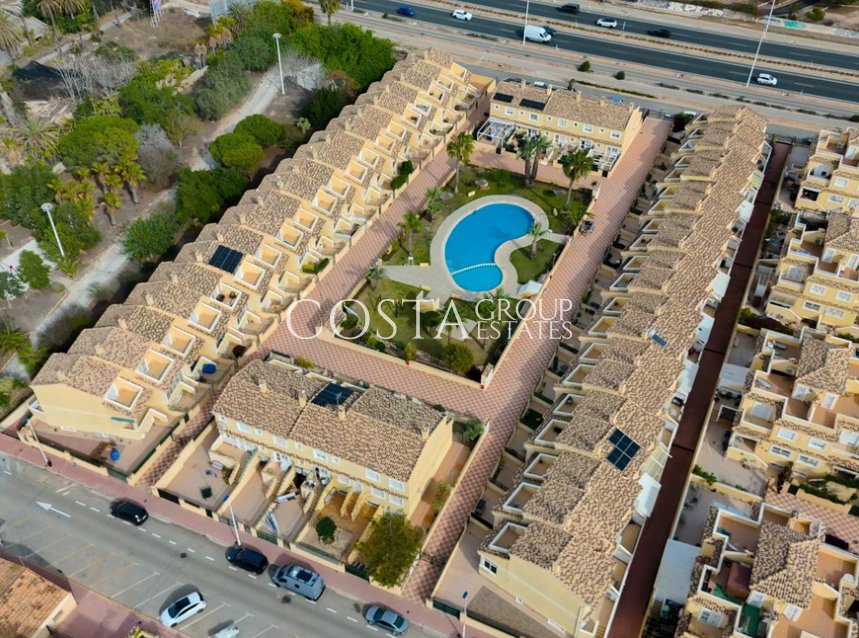 Wiederverkauf - House -
Torrevieja - Torrevieja Centro