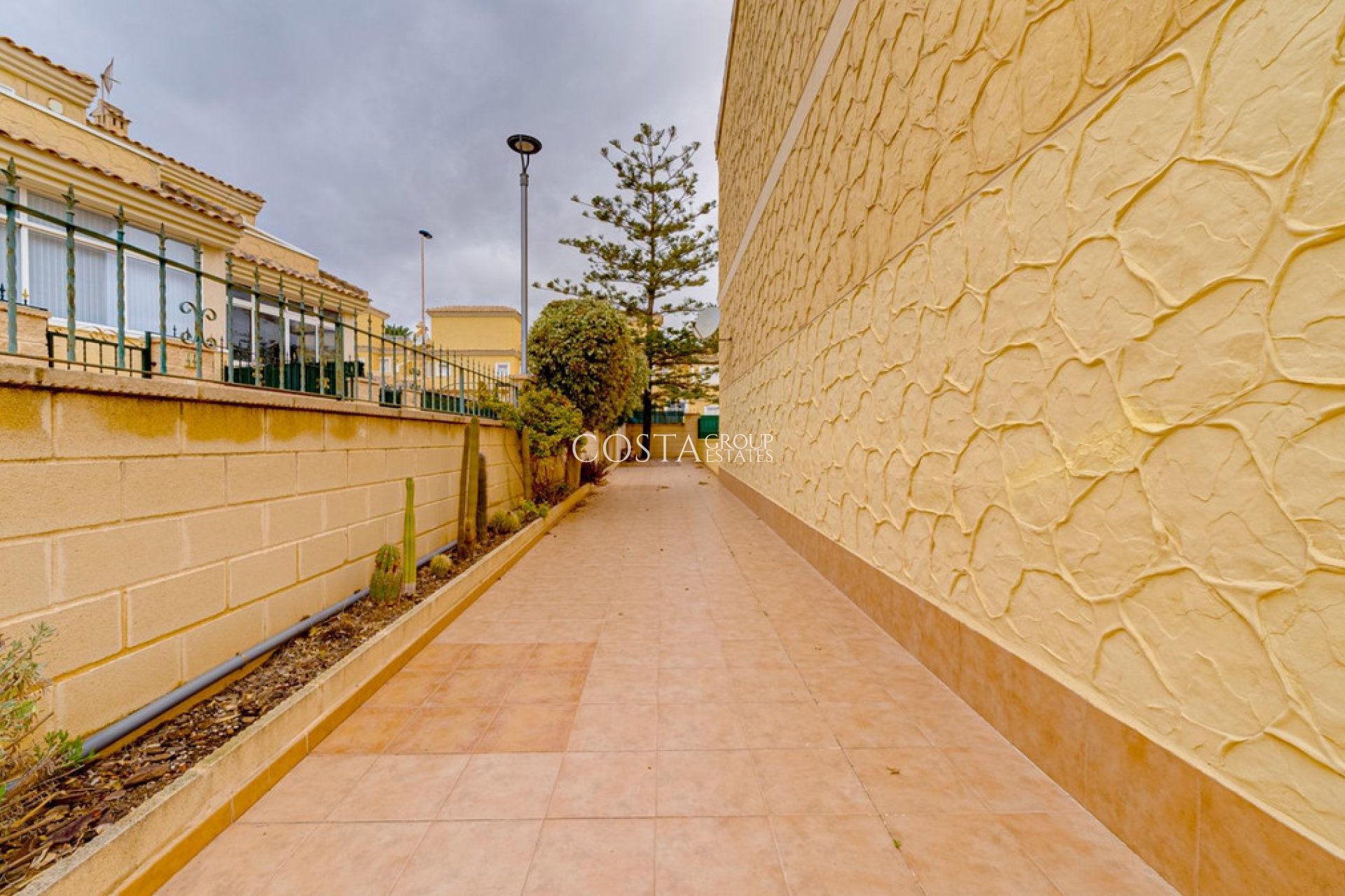 Wiederverkauf - House -
Torrevieja - Torrevieja Centro