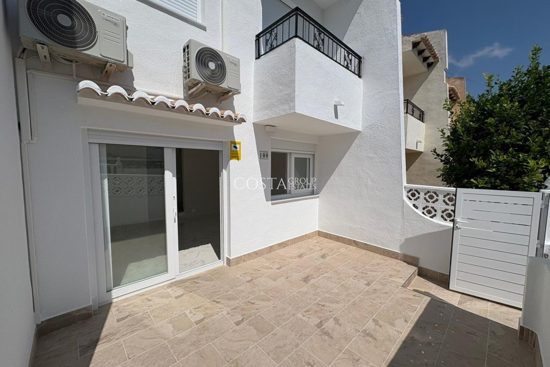 Wiederverkauf - House -
Torrevieja - Torrevieja Centro