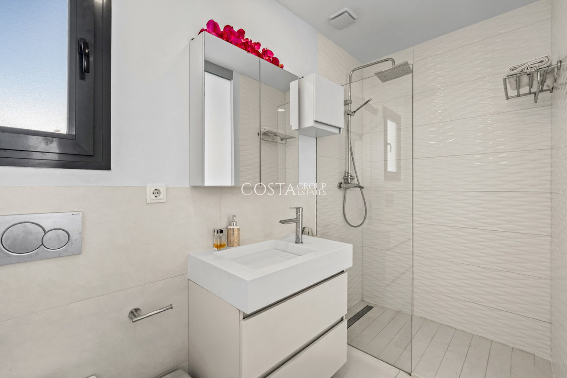 Wiederverkauf - House -
Torrevieja - Torrevieja Centro