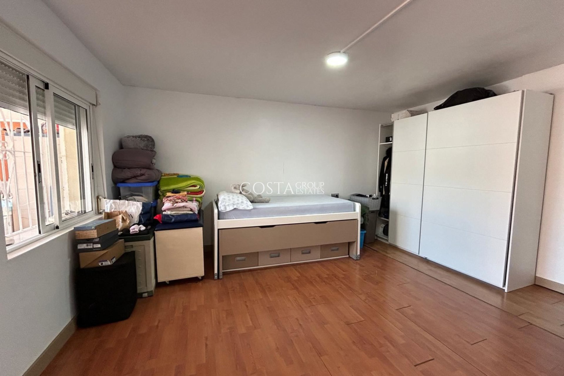 Wiederverkauf - House -
Torrevieja - Torrevieja Centro