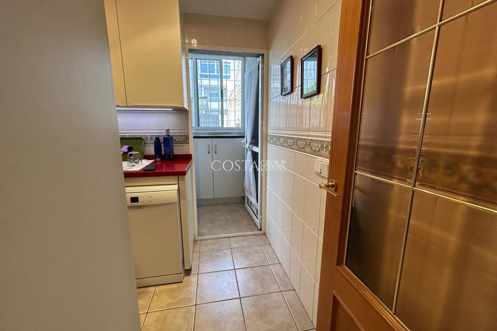 Wiederverkauf - House -
Torrevieja - Torrevieja Centro