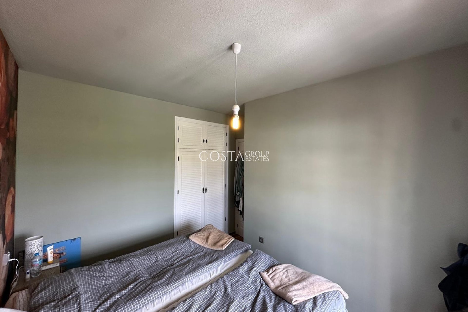 Wiederverkauf - House -
Torrevieja - Torrevieja Centro