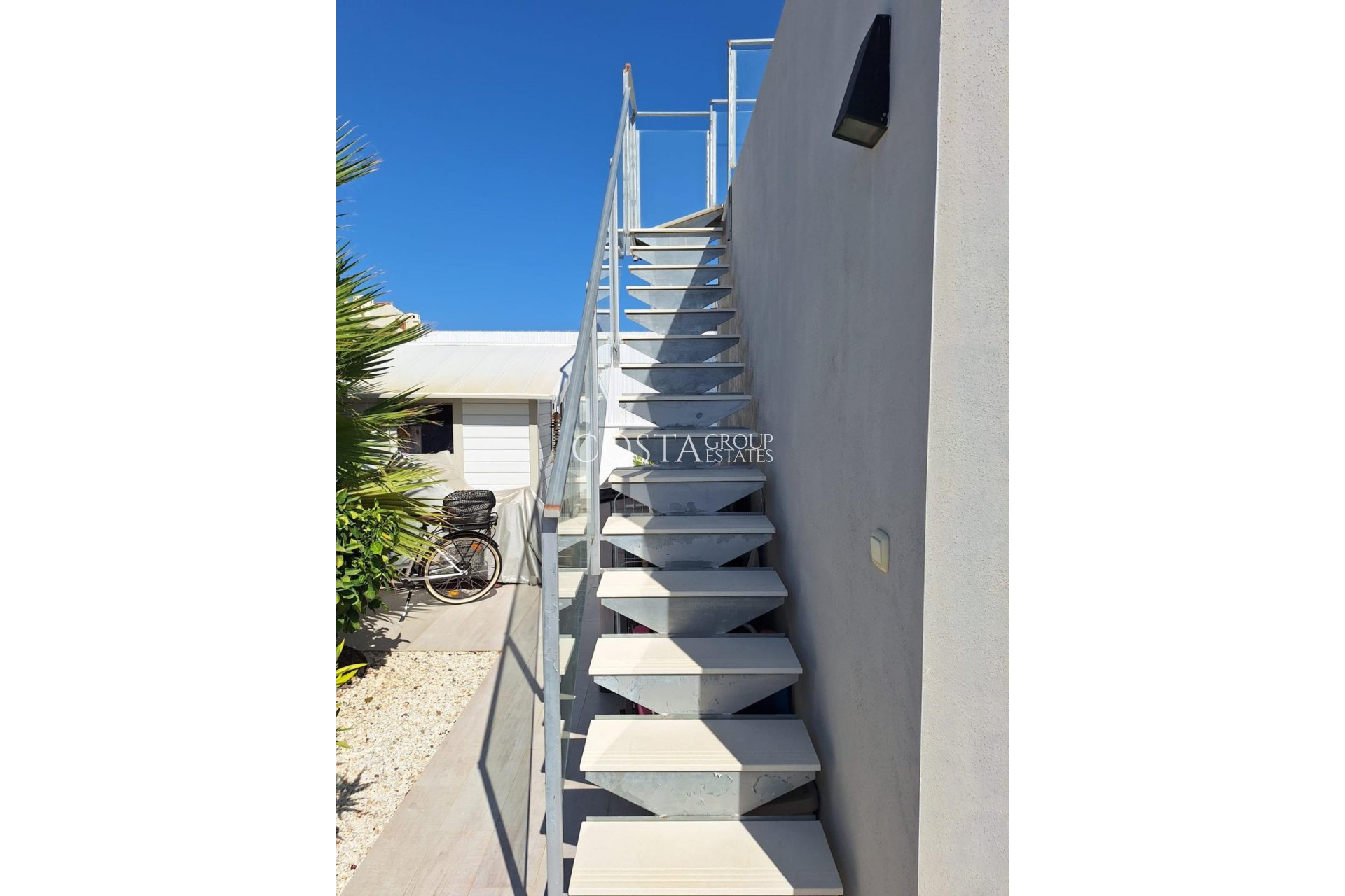 Wiederverkauf - House -
Torrevieja