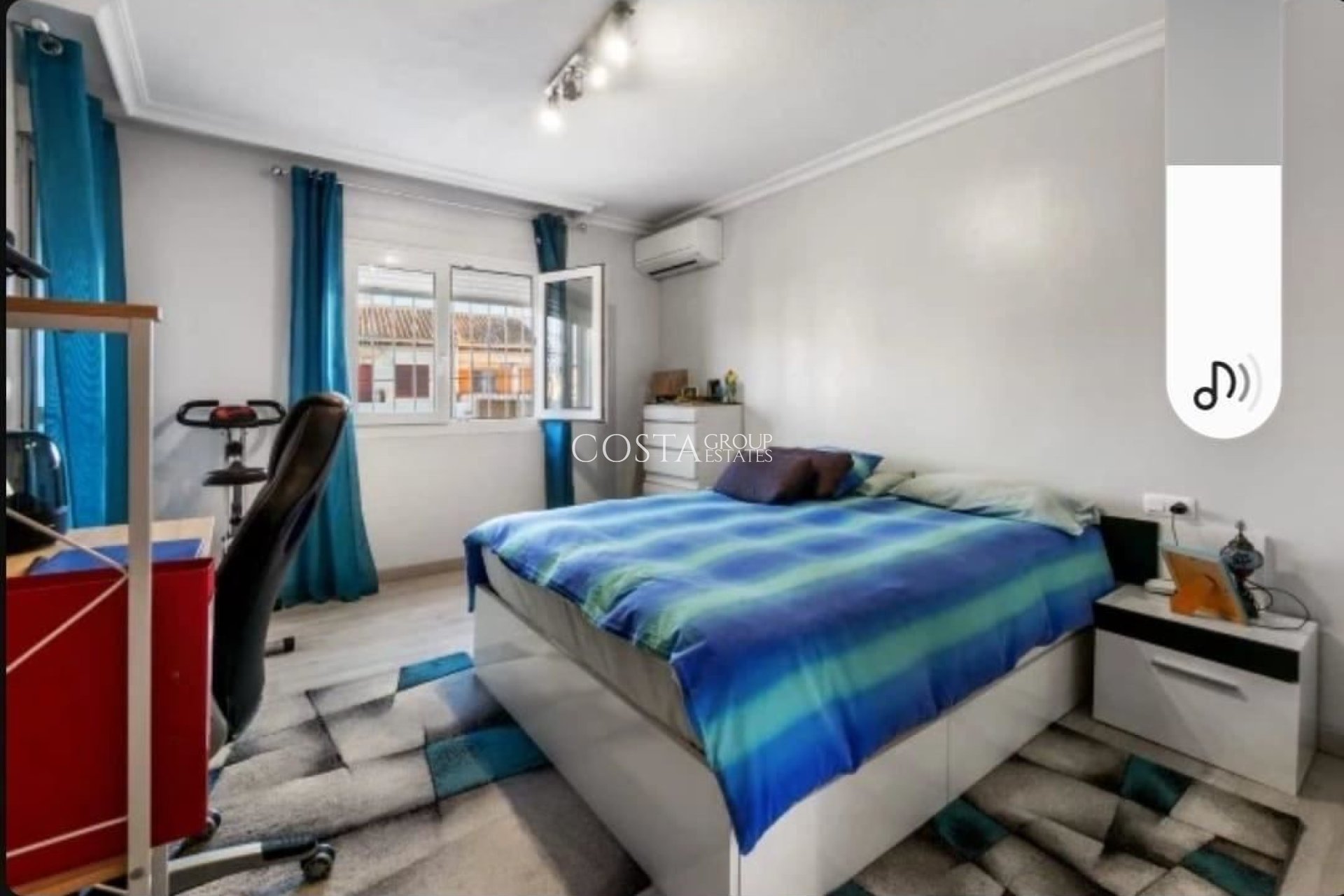 Wiederverkauf - House -
Torrevieja